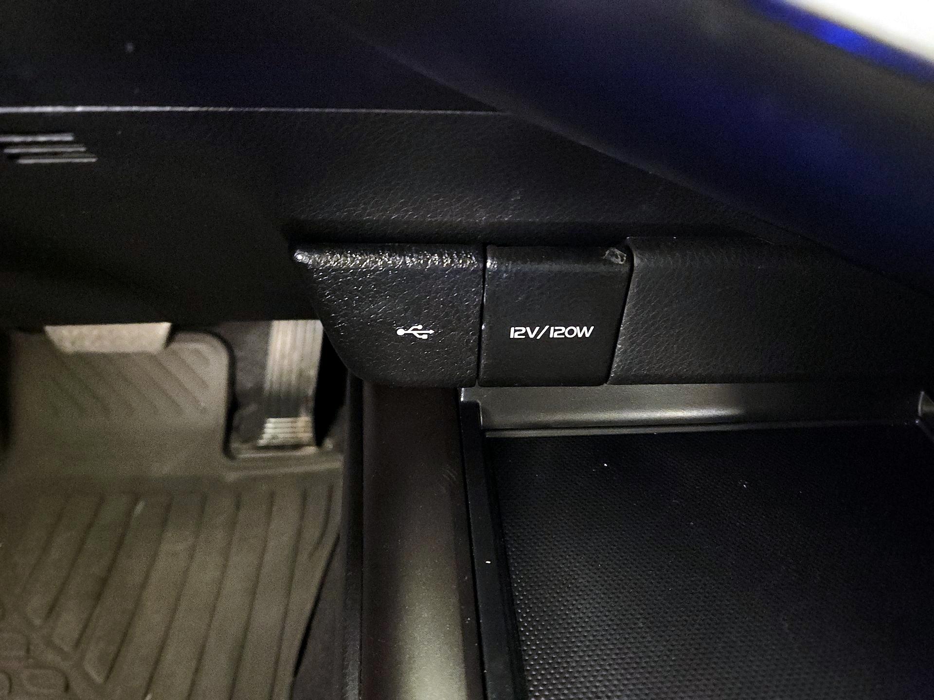 Thumbnail: 2024 Toyota Camry - 18