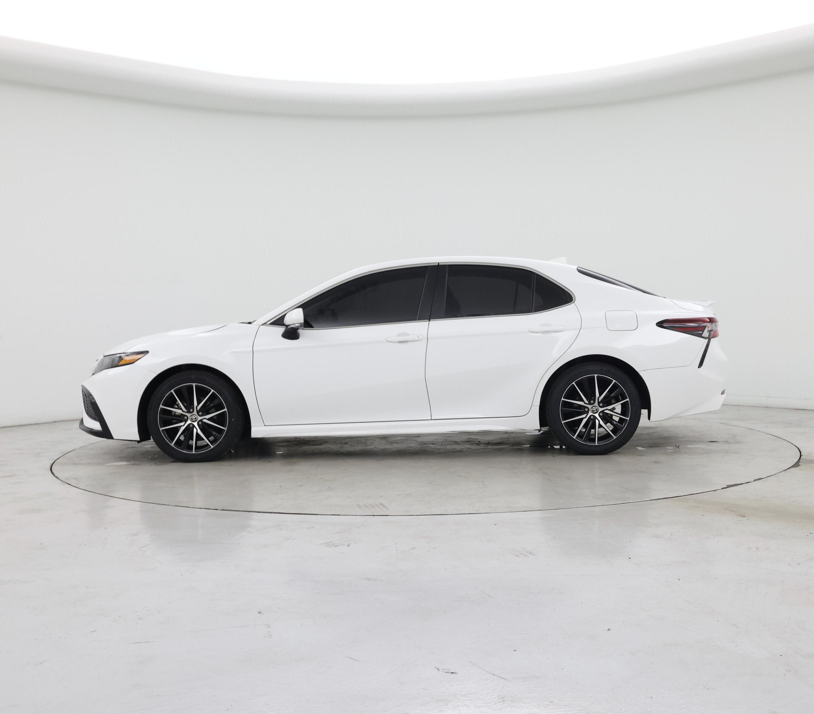 Thumbnail: 2024 Toyota Camry - 3