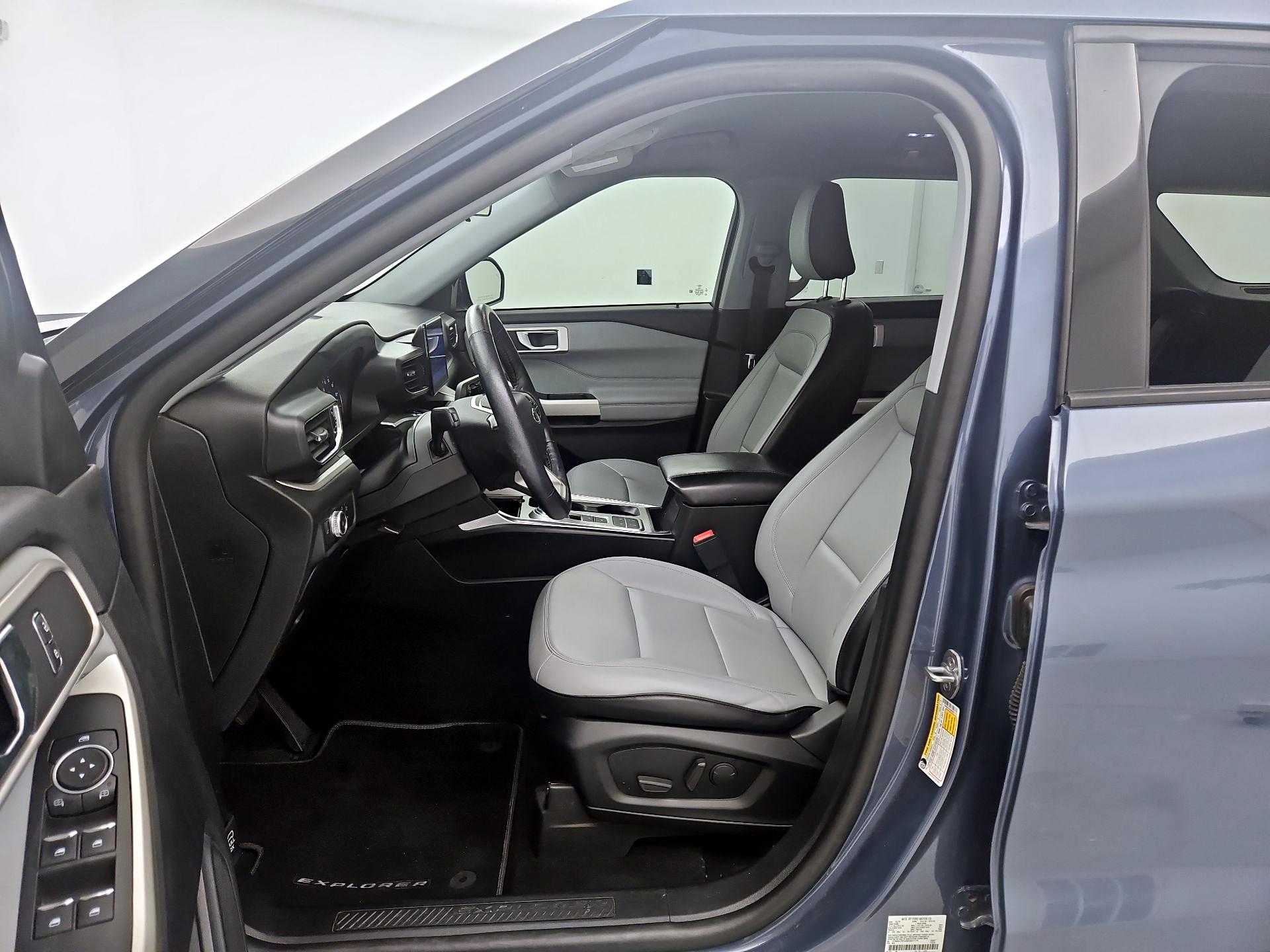 Thumbnail: 2021 Ford Explorer - 11