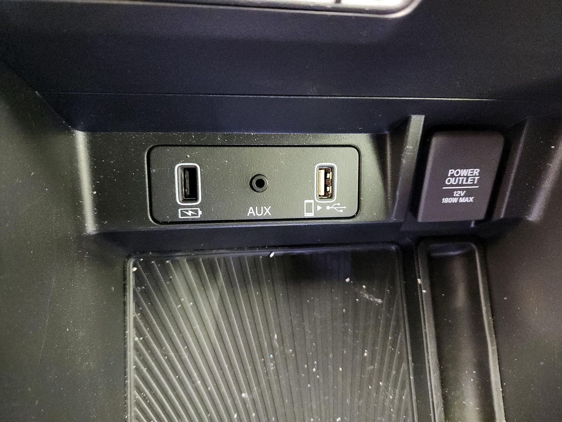 Thumbnail: 2022 Acura TLX - 19