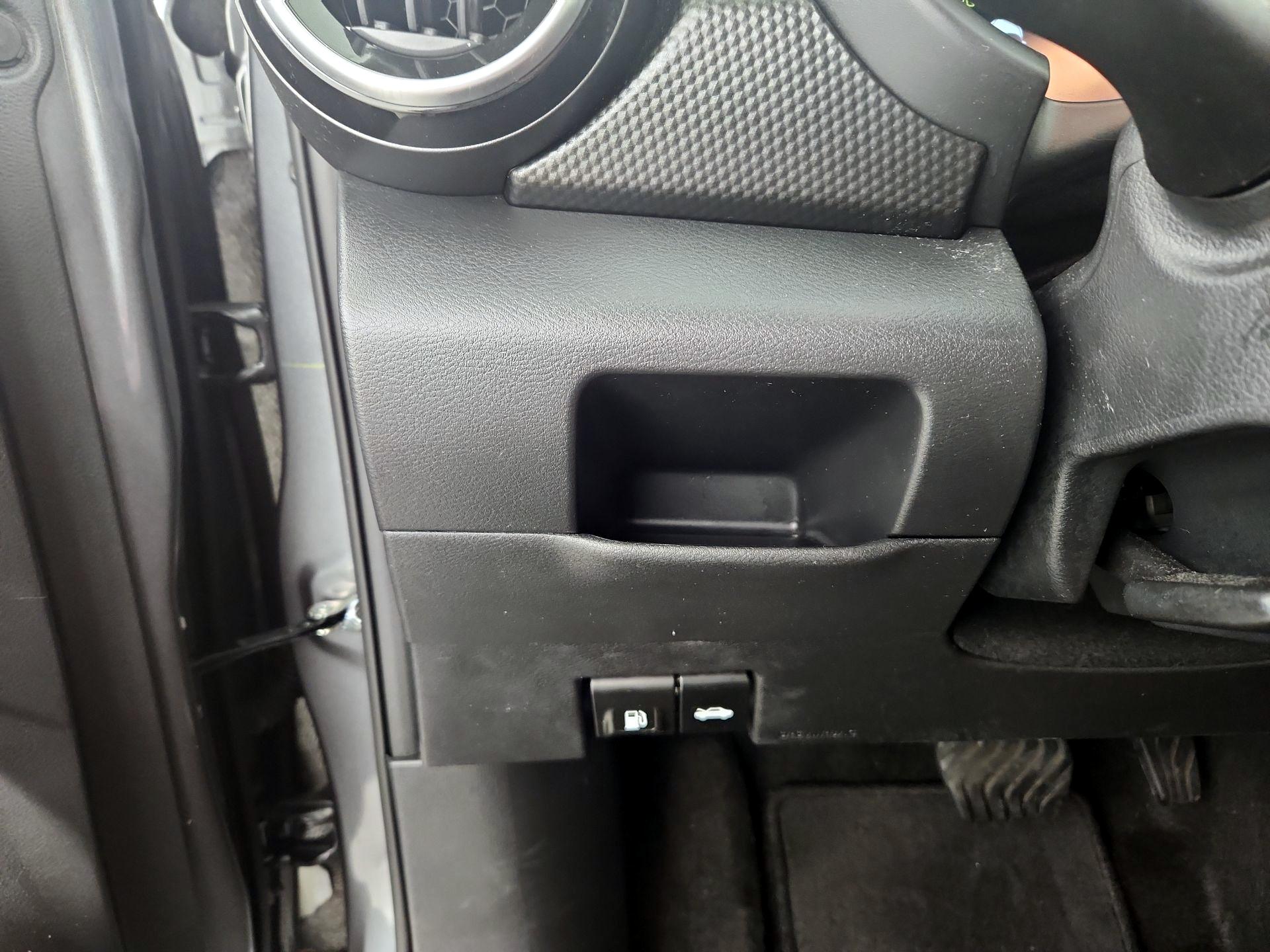 Thumbnail: 2023 Nissan Kicks - 13