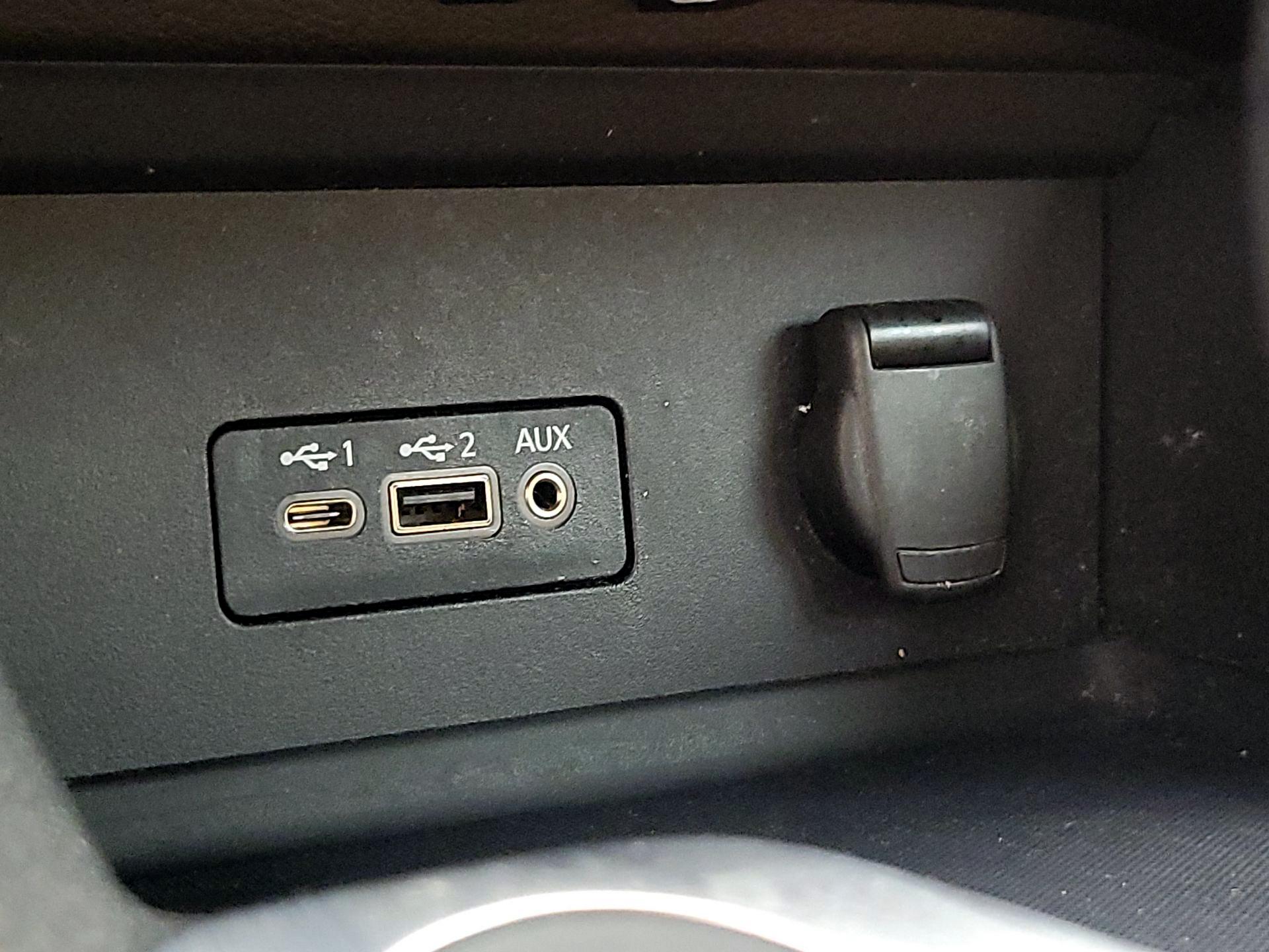 Thumbnail: 2022 Nissan Sentra - 18