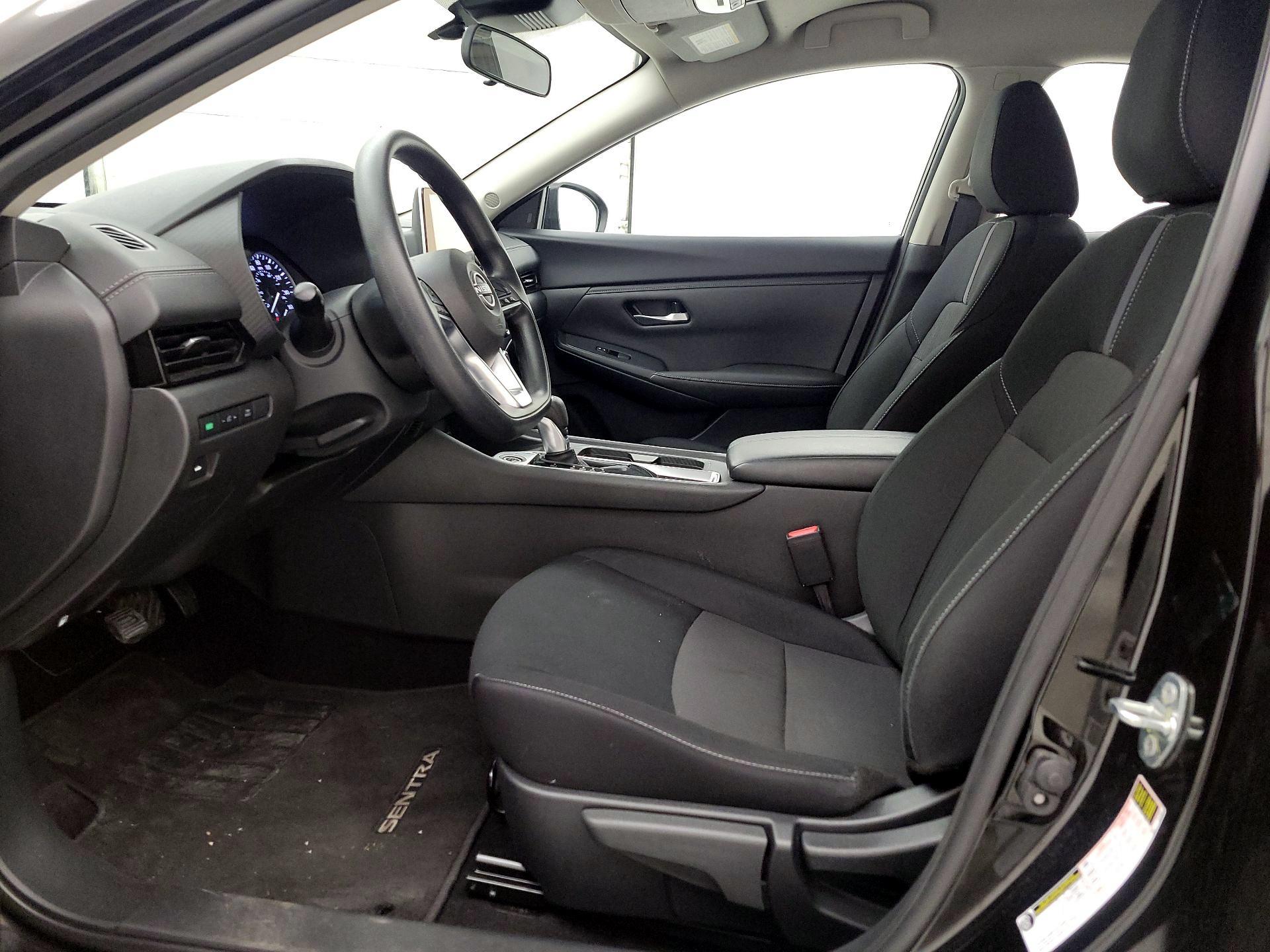 Thumbnail: 2025 Nissan Sentra - 11