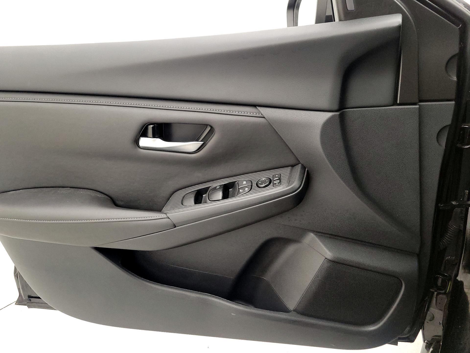 Thumbnail: 2025 Nissan Sentra - 12