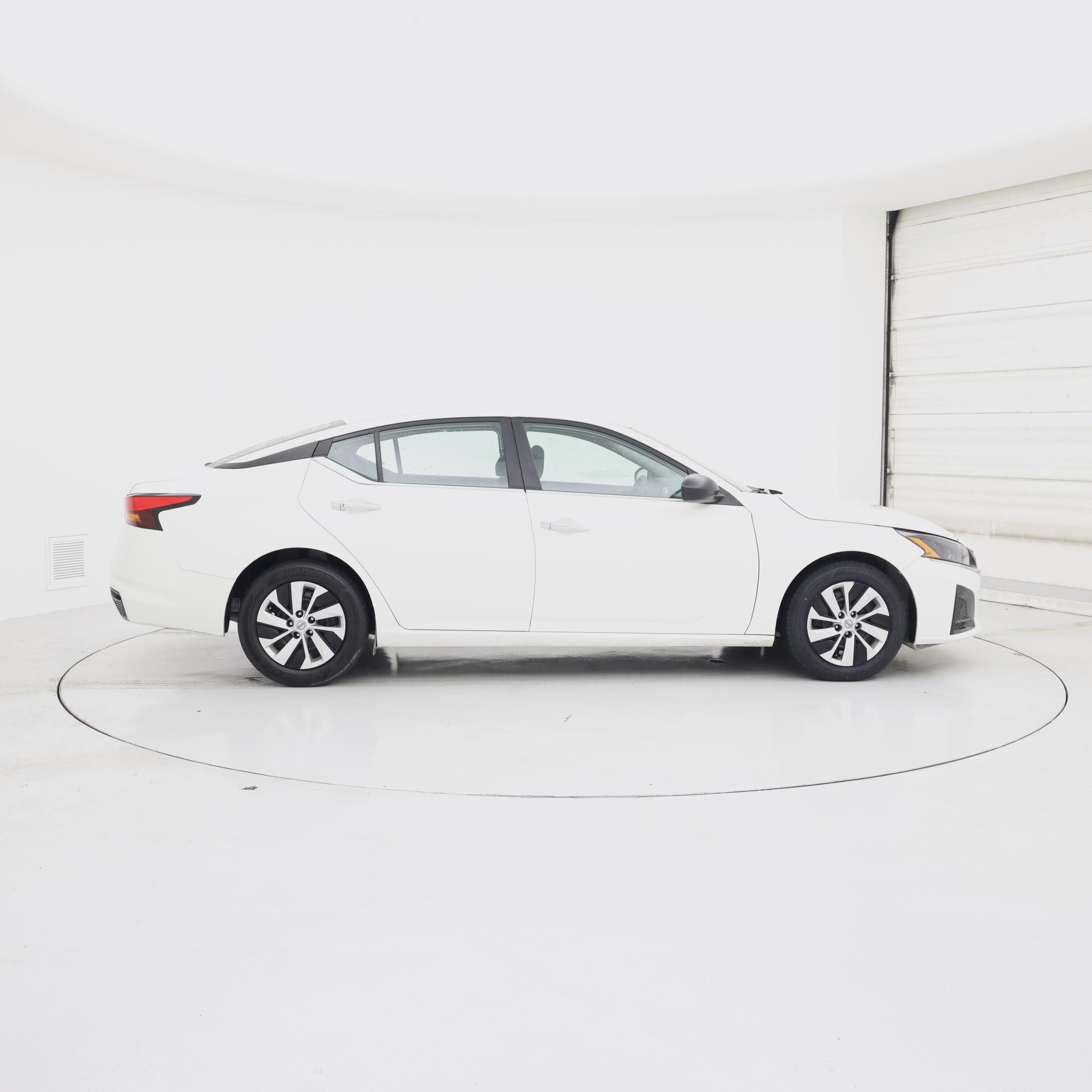 Thumbnail: 2024 Nissan Altima - 7