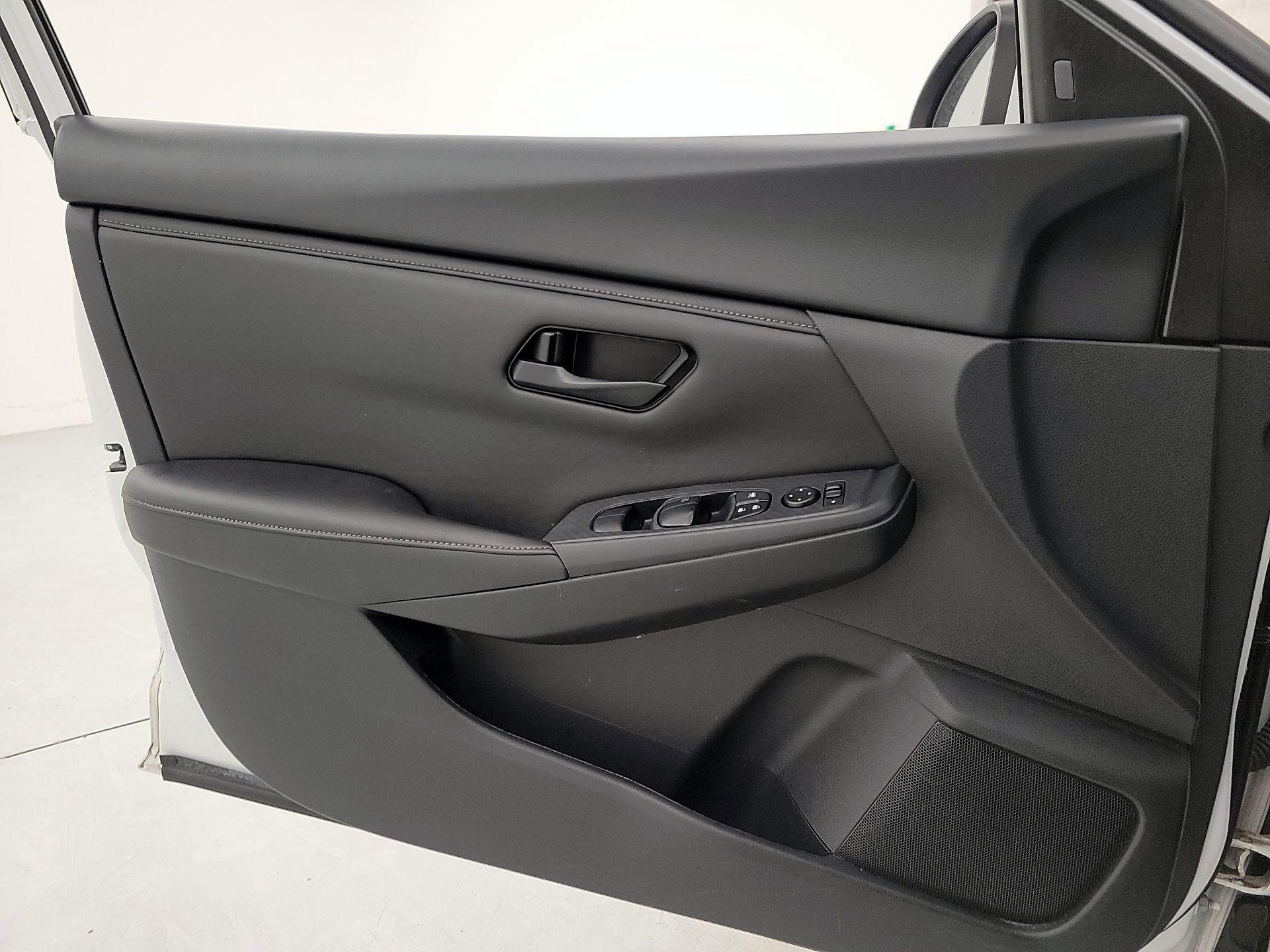 Thumbnail: 2024 Nissan Sentra - 12