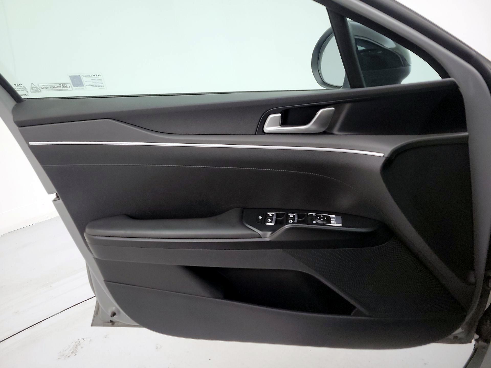 Thumbnail: 2023 Kia K5 - 12