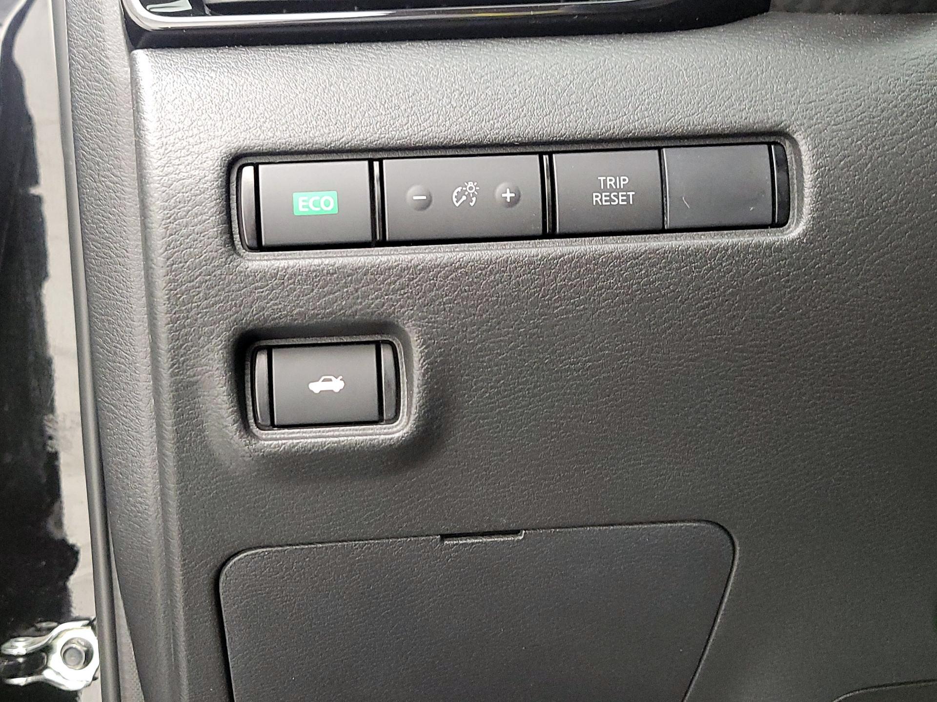 Thumbnail: 2025 Nissan Sentra - 13