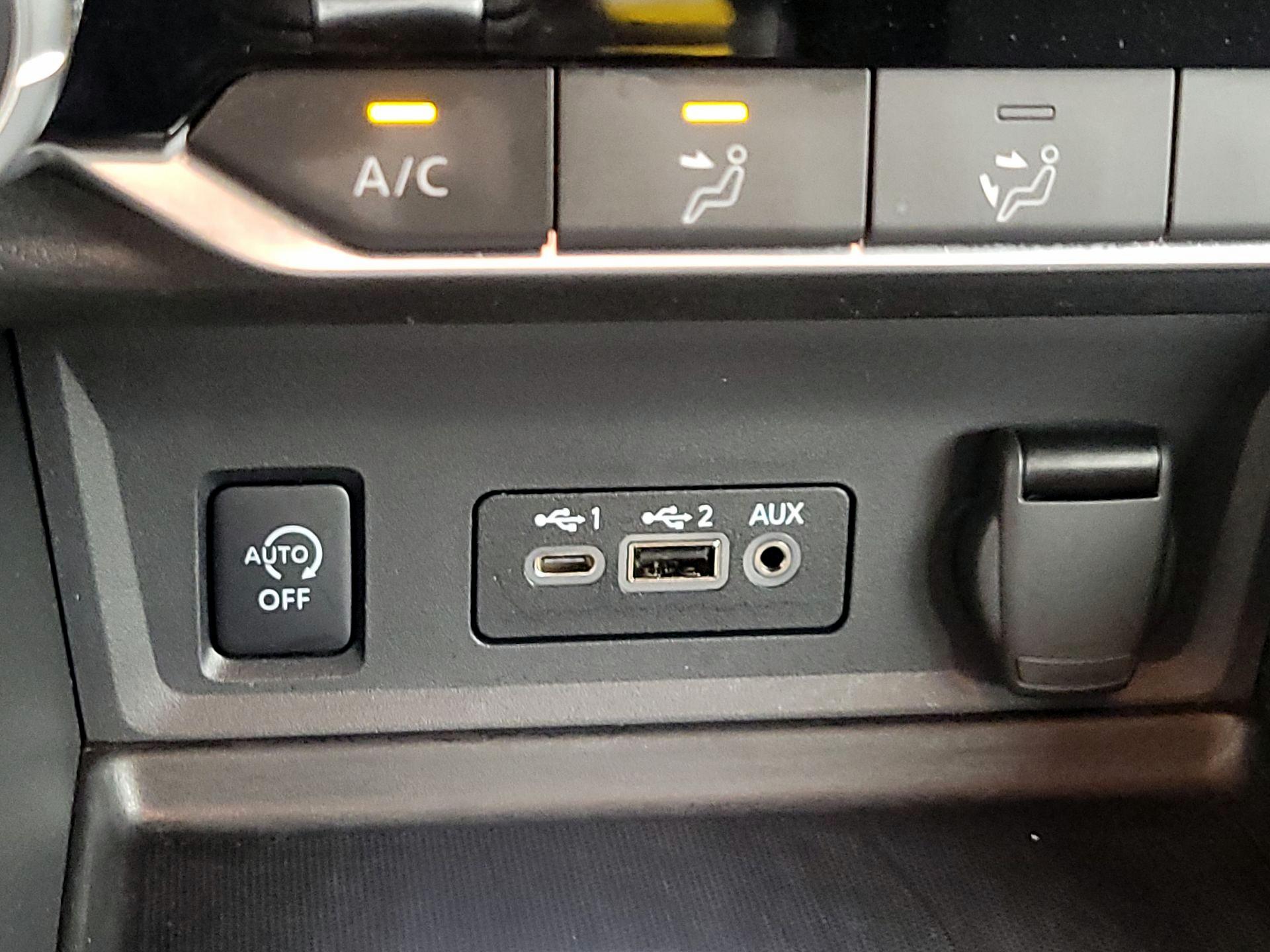 Thumbnail: 2025 Nissan Sentra - 18