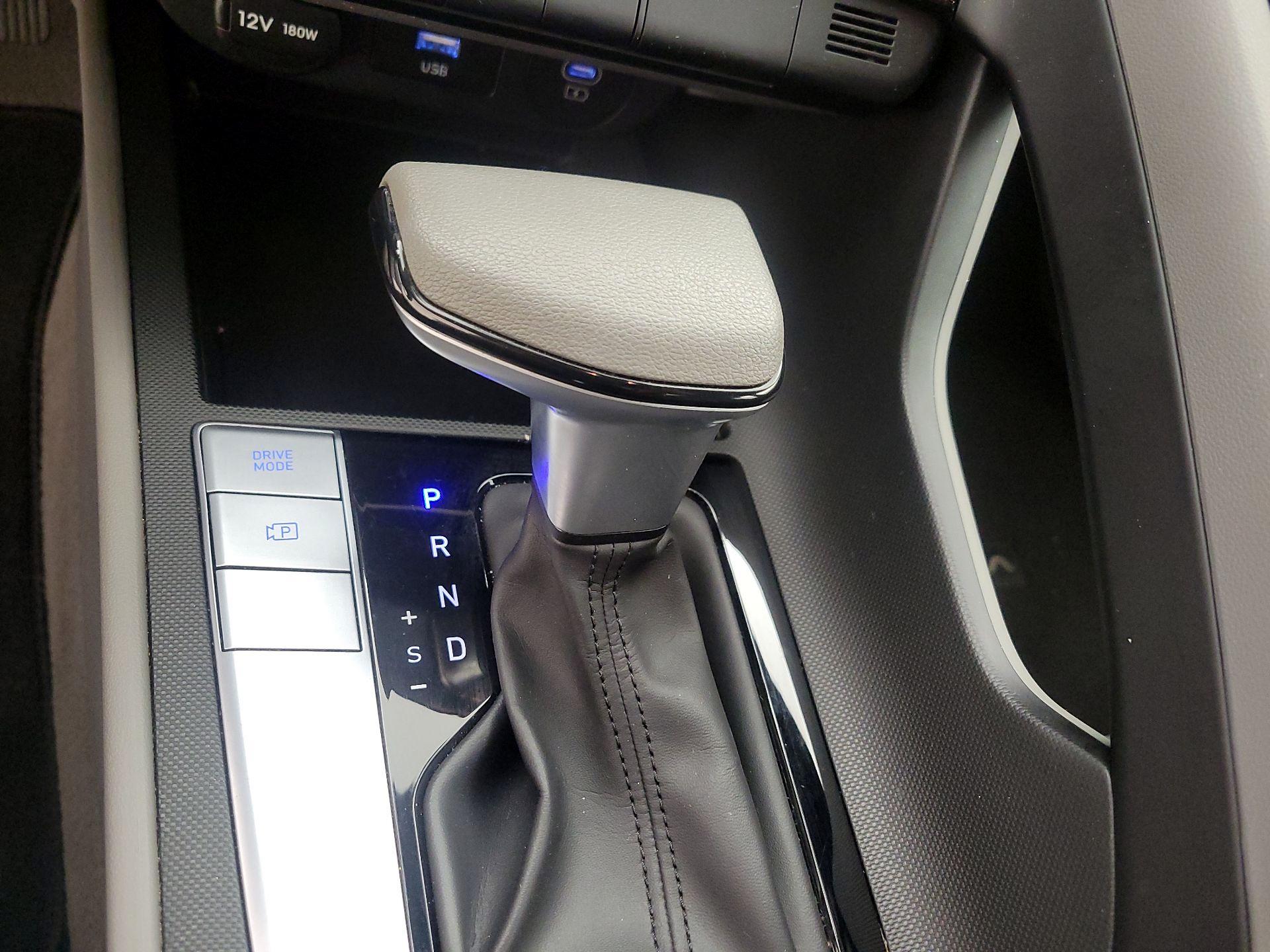 Thumbnail: 2024 Hyundai Elantra - 15