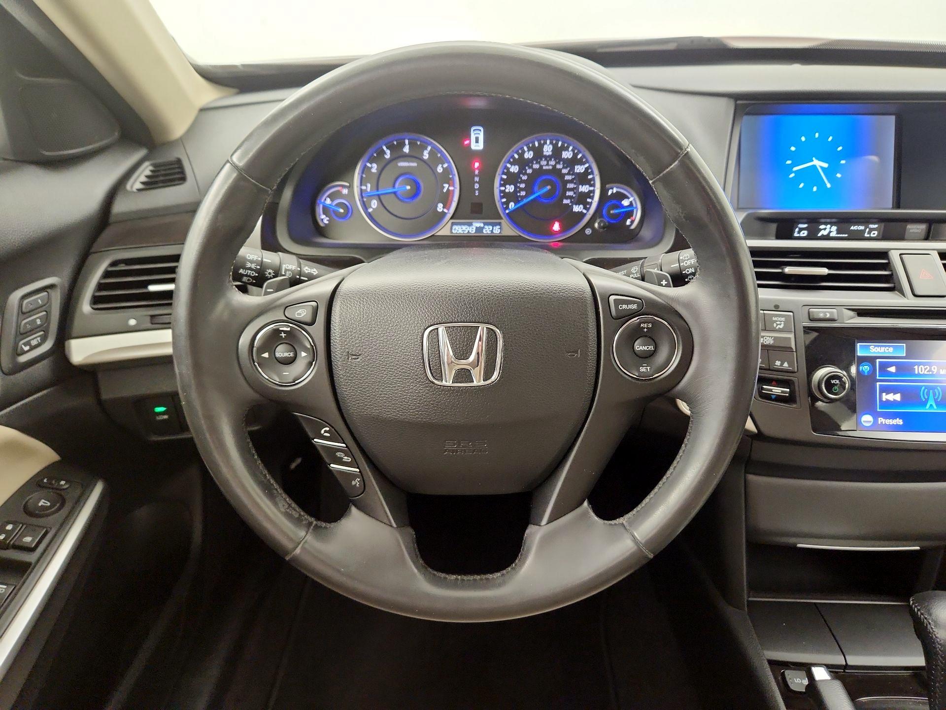 Thumbnail: 2014 Honda Accord Crosstour - 10