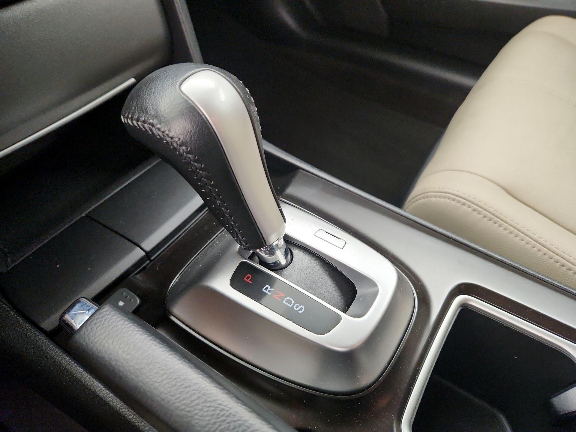 Thumbnail: 2014 Honda Accord Crosstour - 17