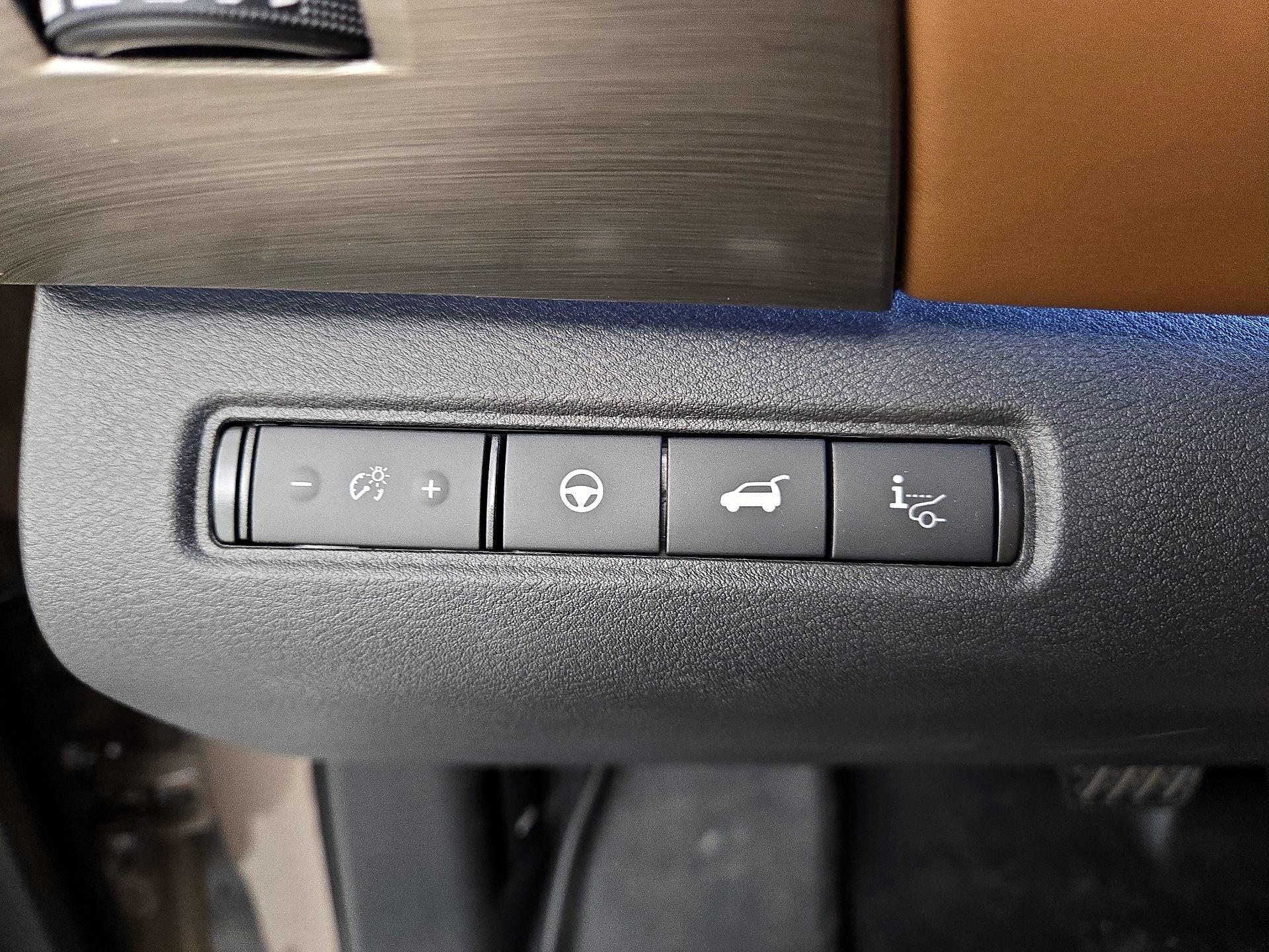 Thumbnail: 2023 Nissan Pathfinder - 13