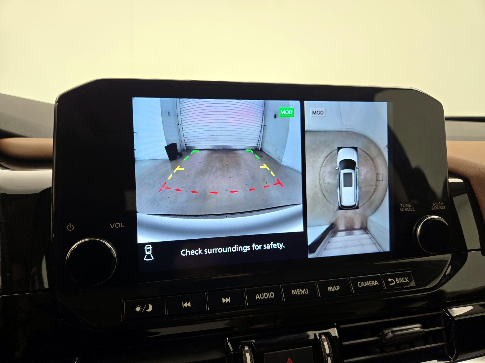 Thumbnail: 2023 Nissan Pathfinder - 15