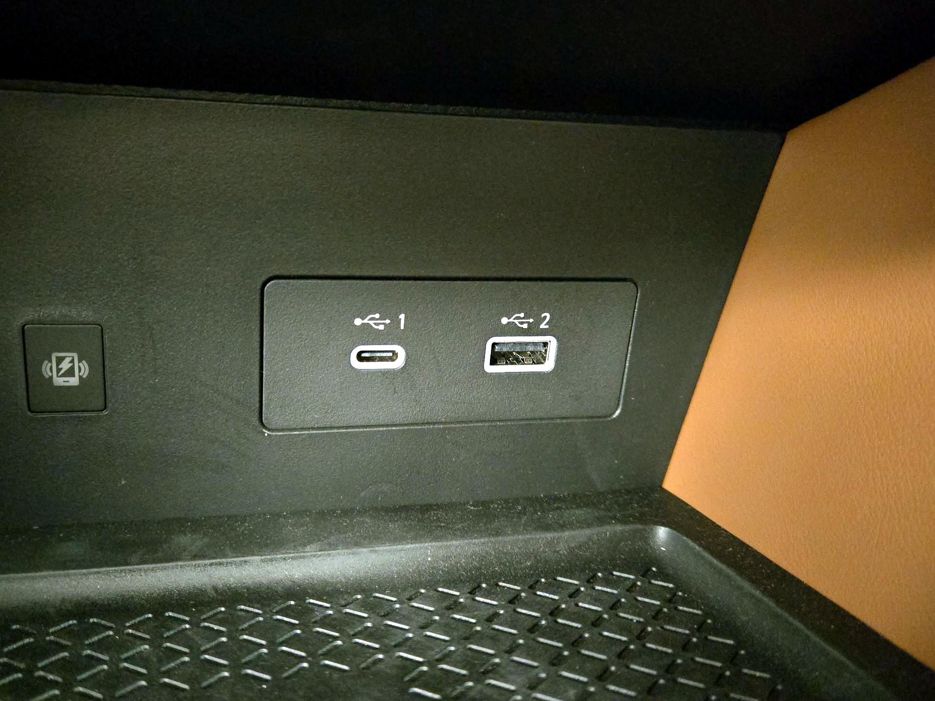 Thumbnail: 2023 Nissan Pathfinder - 19