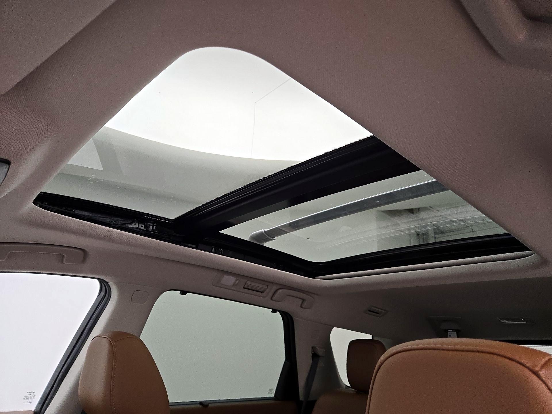 Thumbnail: 2023 Nissan Pathfinder - 20