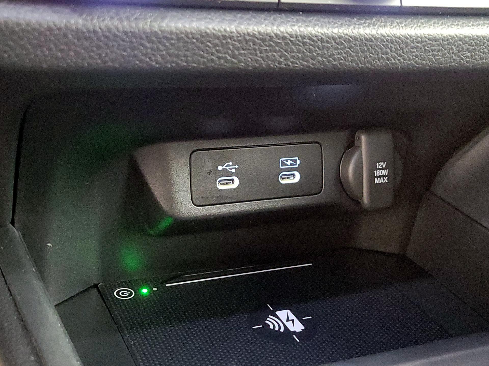 Thumbnail: 2025 Acura ADX - 18