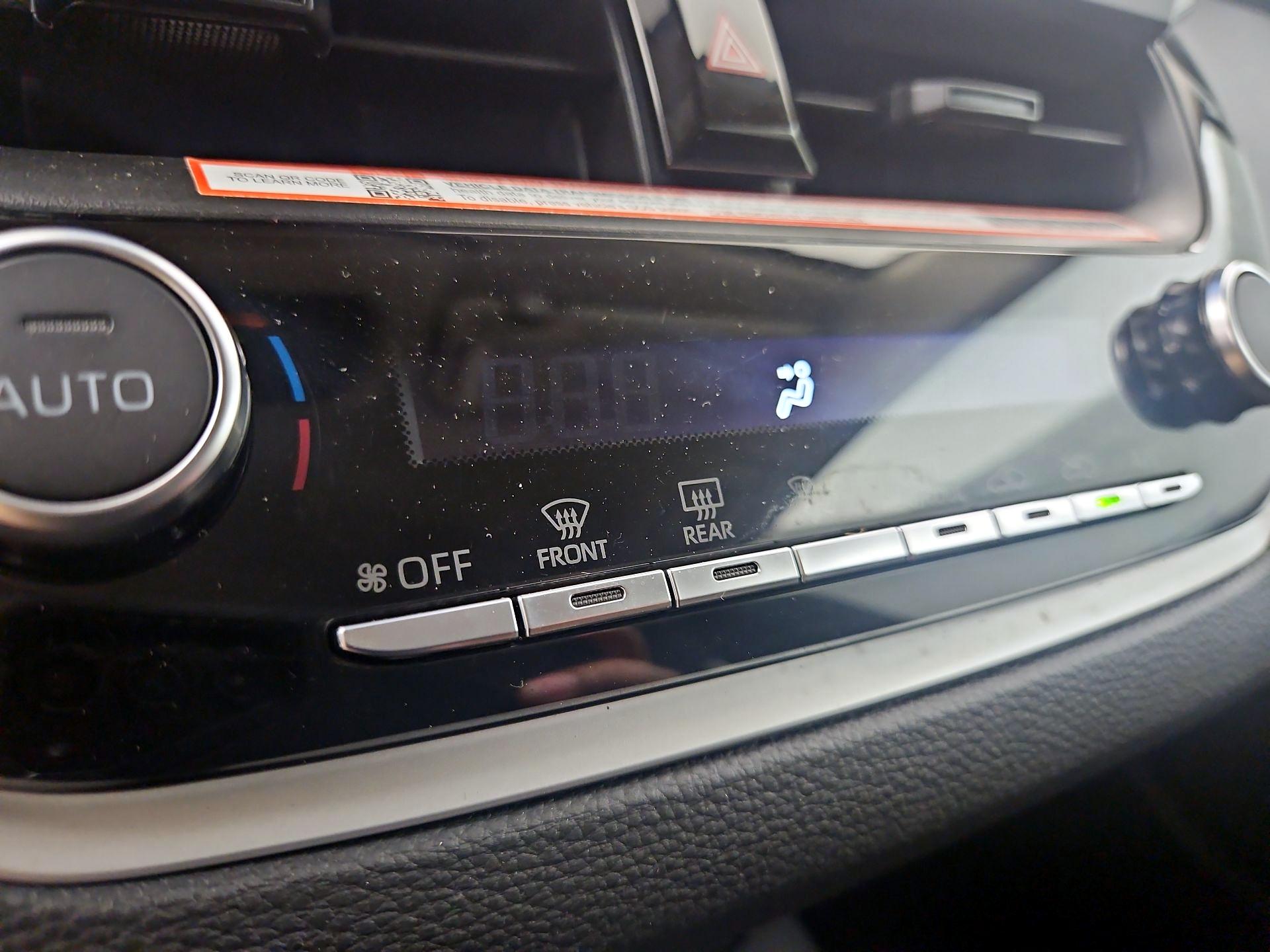 Thumbnail: 2025 Toyota Corolla - 16