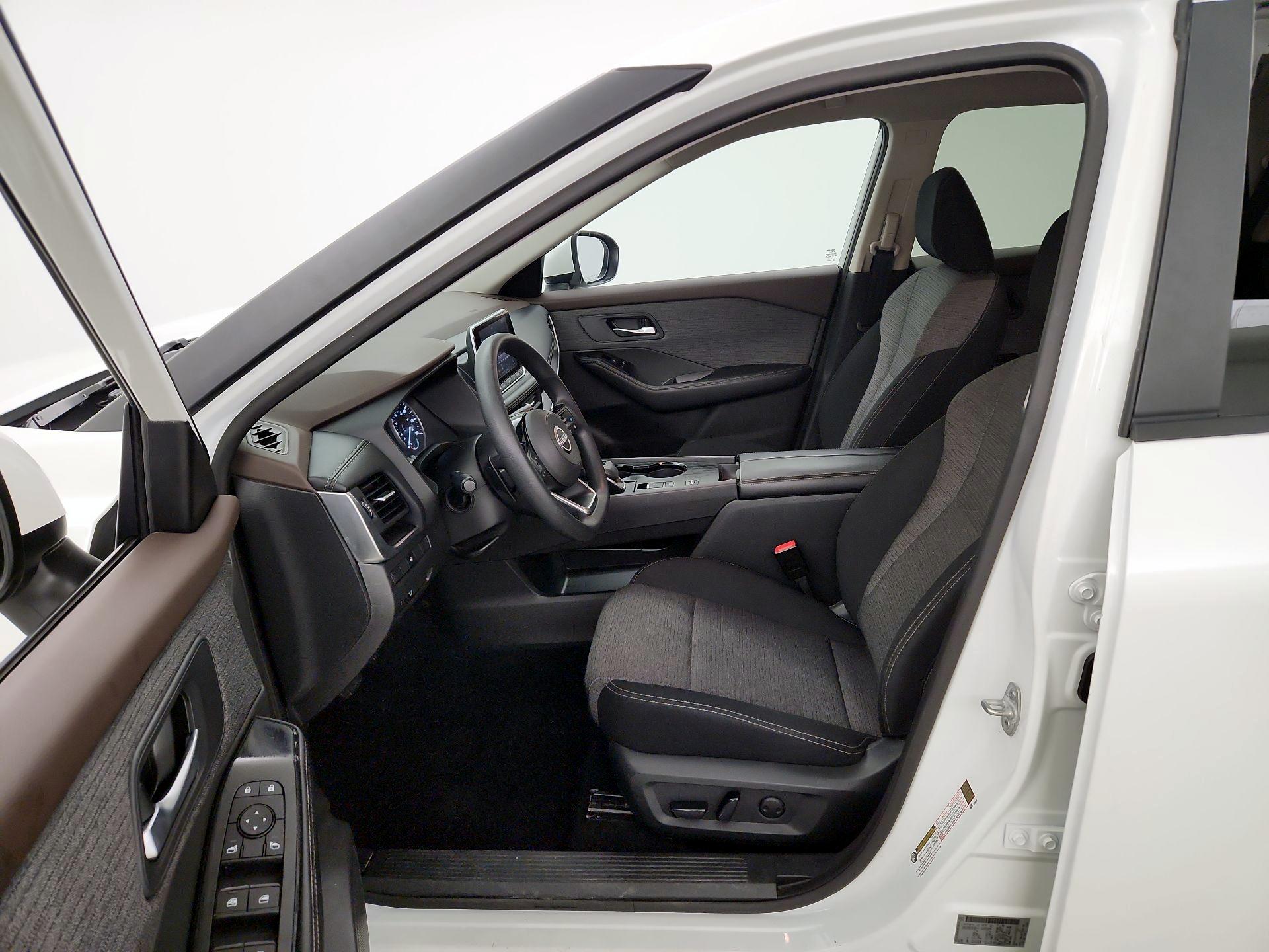 Thumbnail: 2023 Nissan Rogue - 11