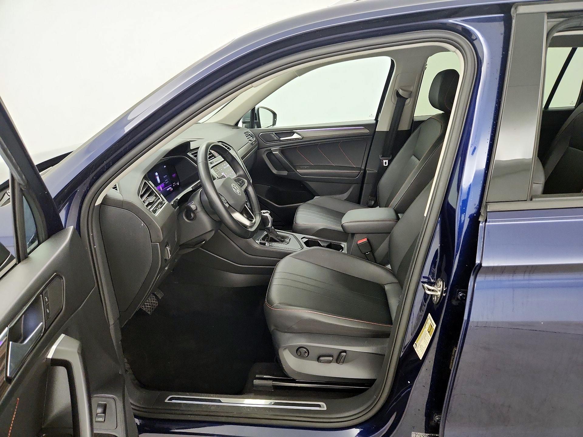 Thumbnail: 2024 Volkswagen Tiguan - 11