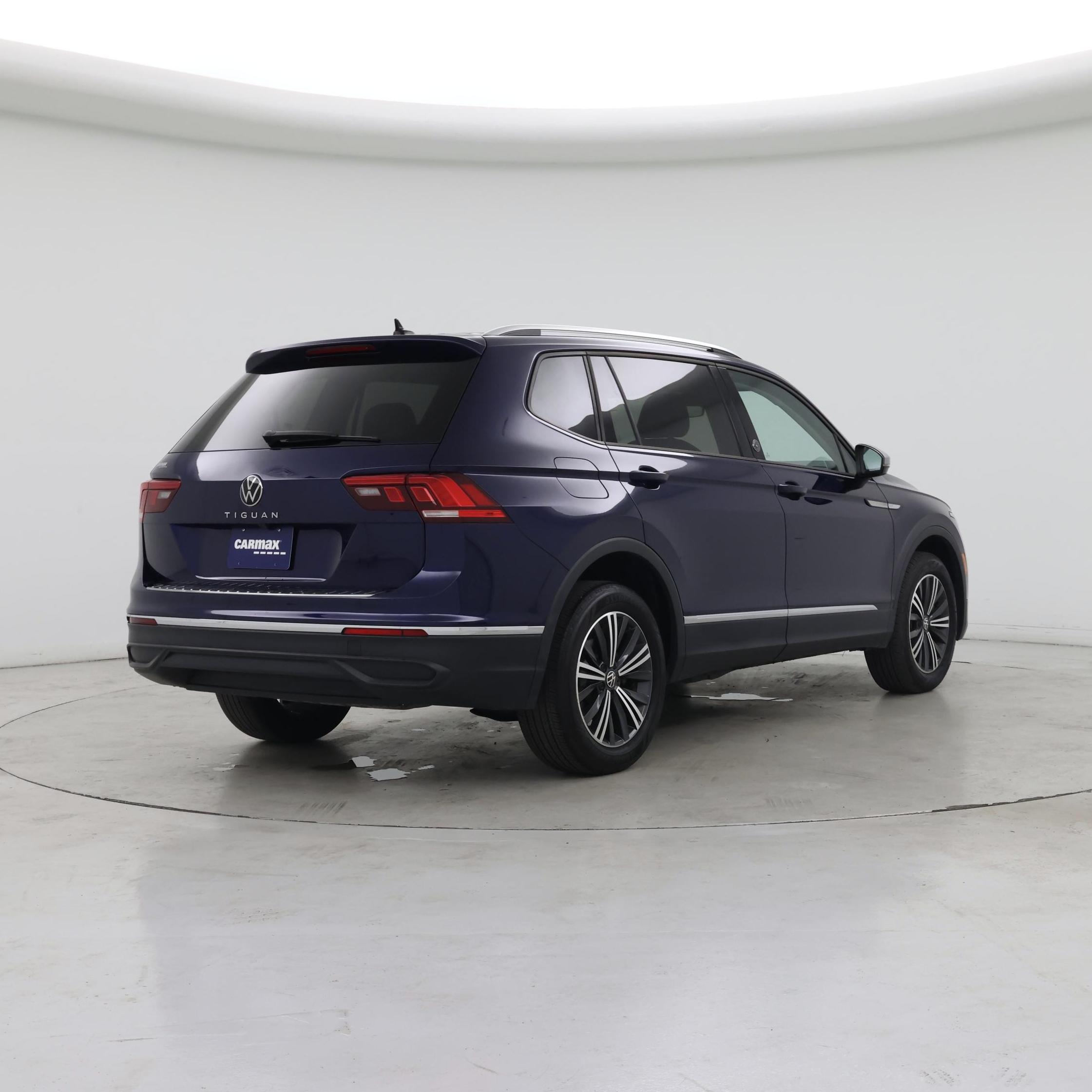 Thumbnail: 2024 Volkswagen Tiguan - 8