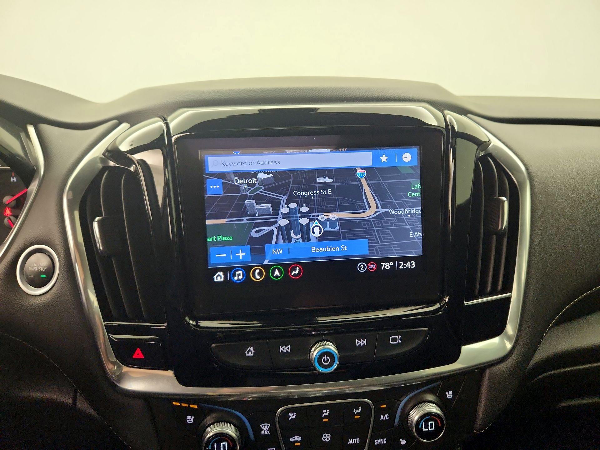 Thumbnail: 2022 Chevrolet Traverse - 14