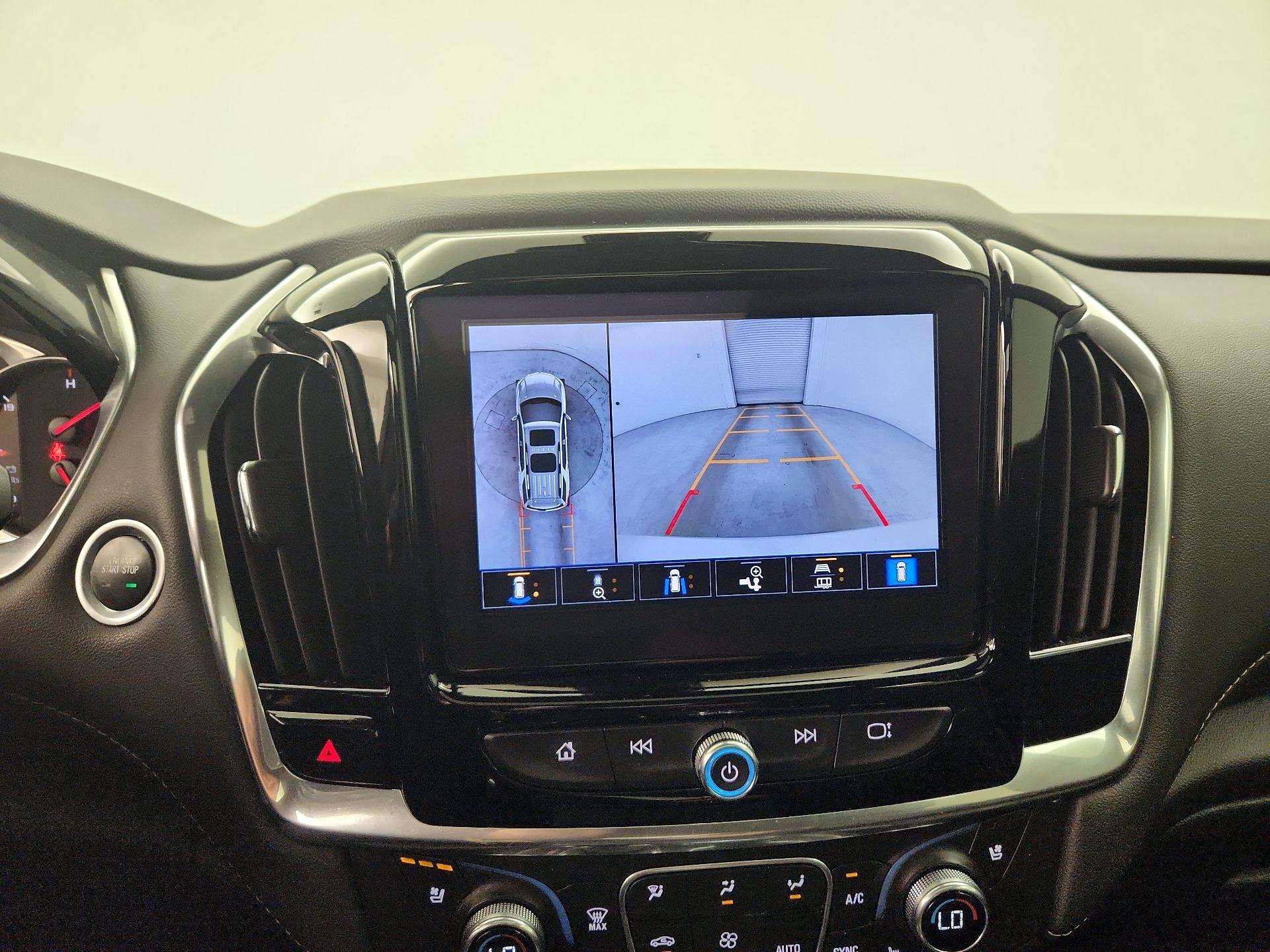 Thumbnail: 2022 Chevrolet Traverse - 15