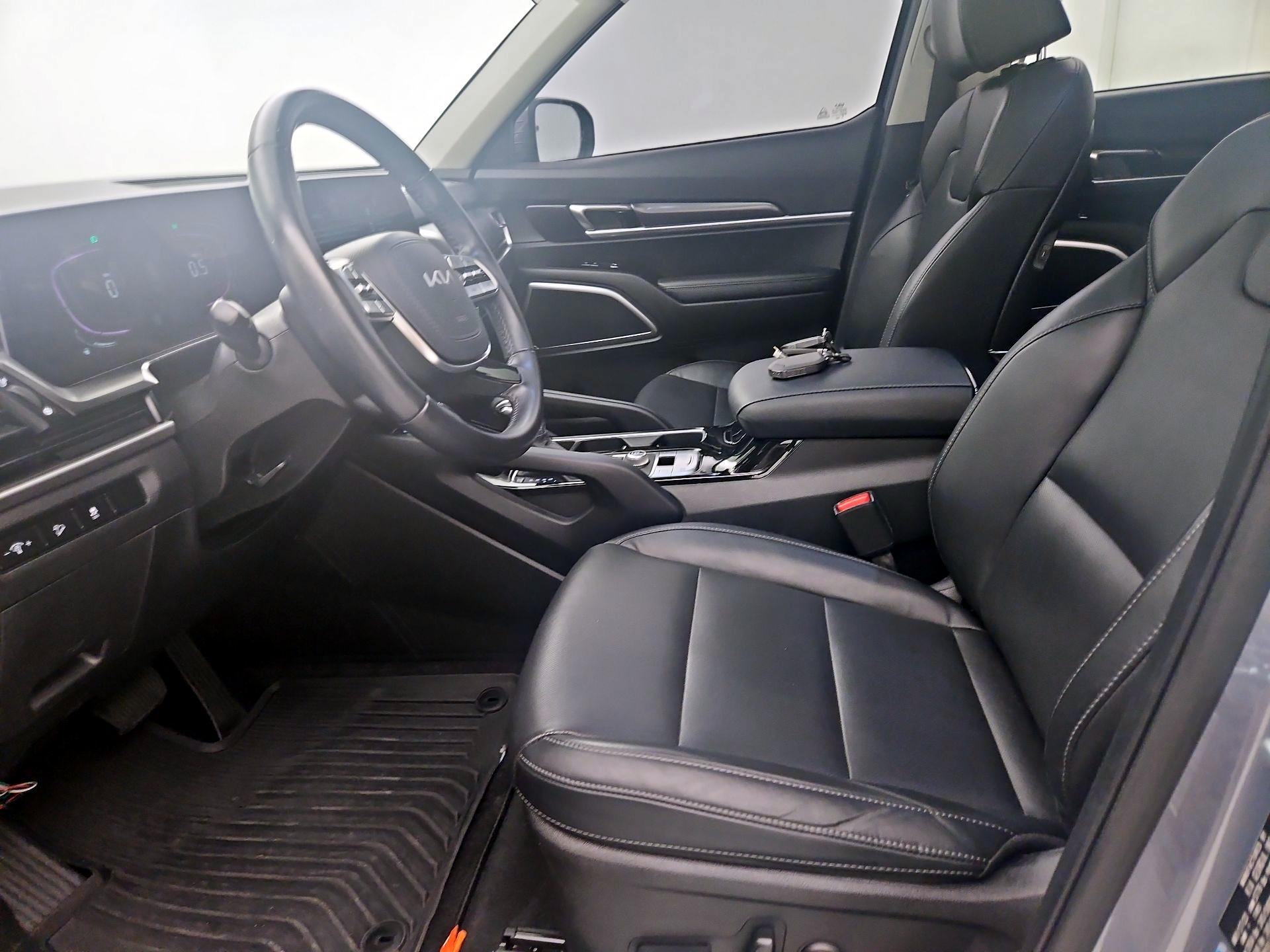 Thumbnail: 2023 Kia Telluride - 11