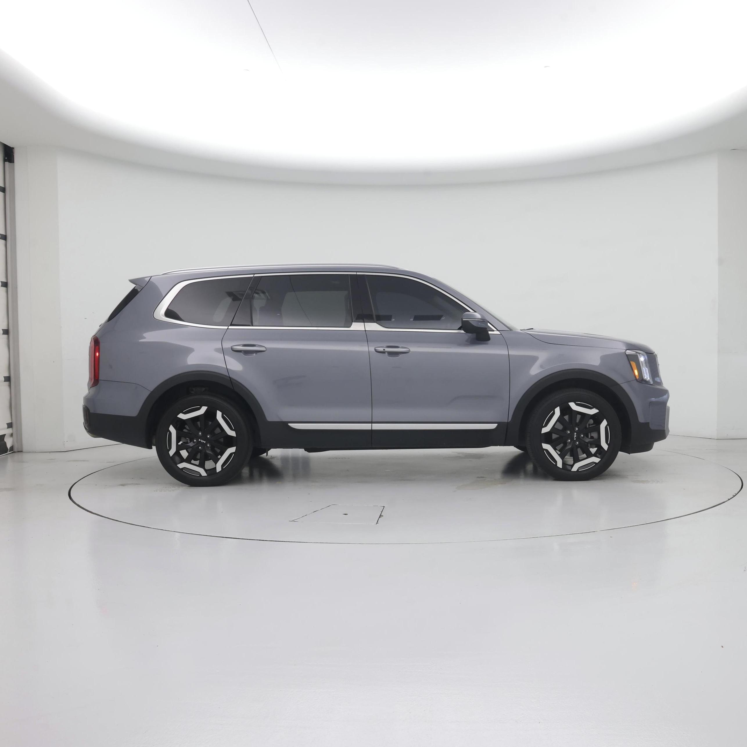Thumbnail: 2023 Kia Telluride - 7