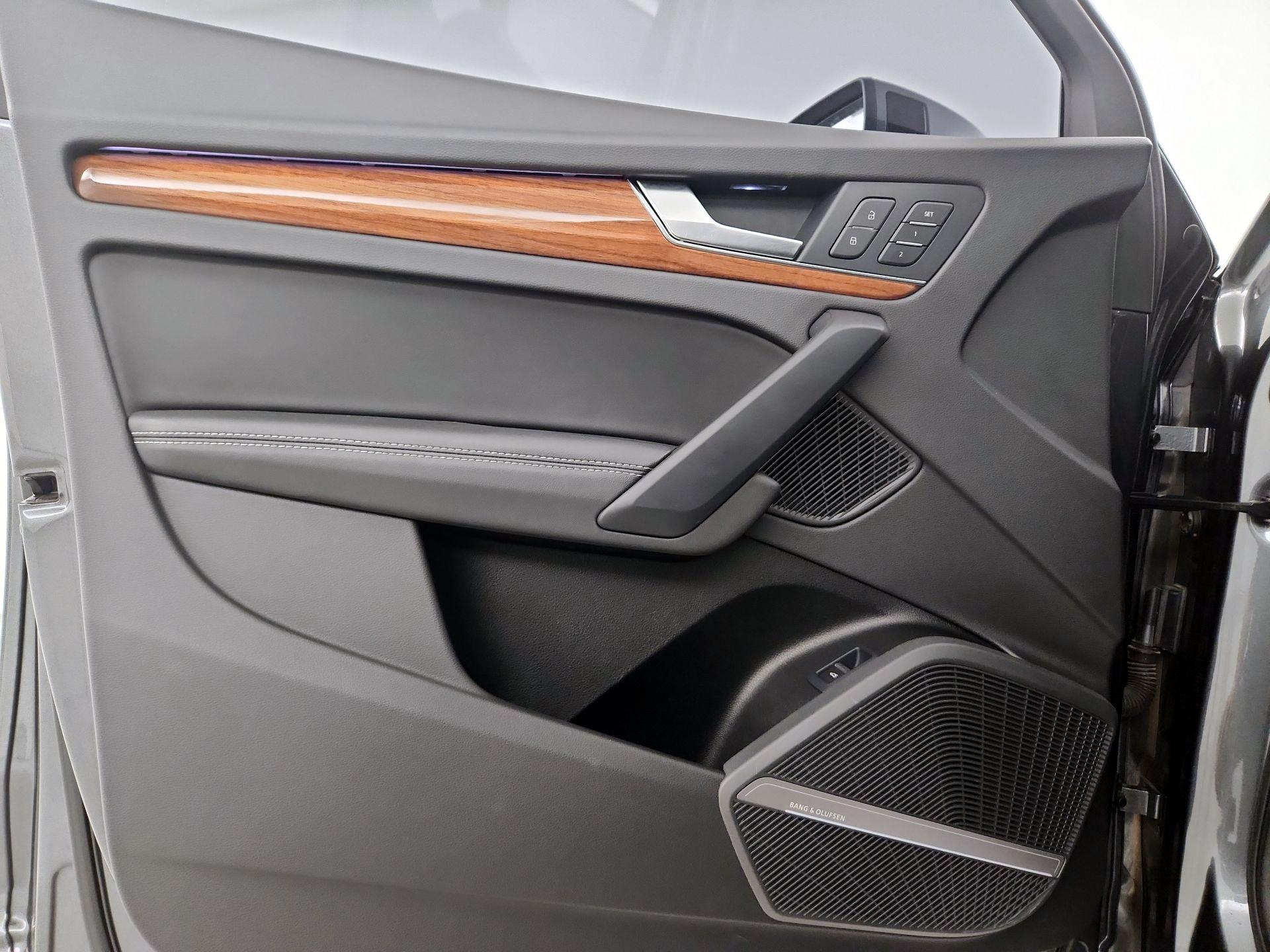 Thumbnail: 2023 Audi Q5 - 12