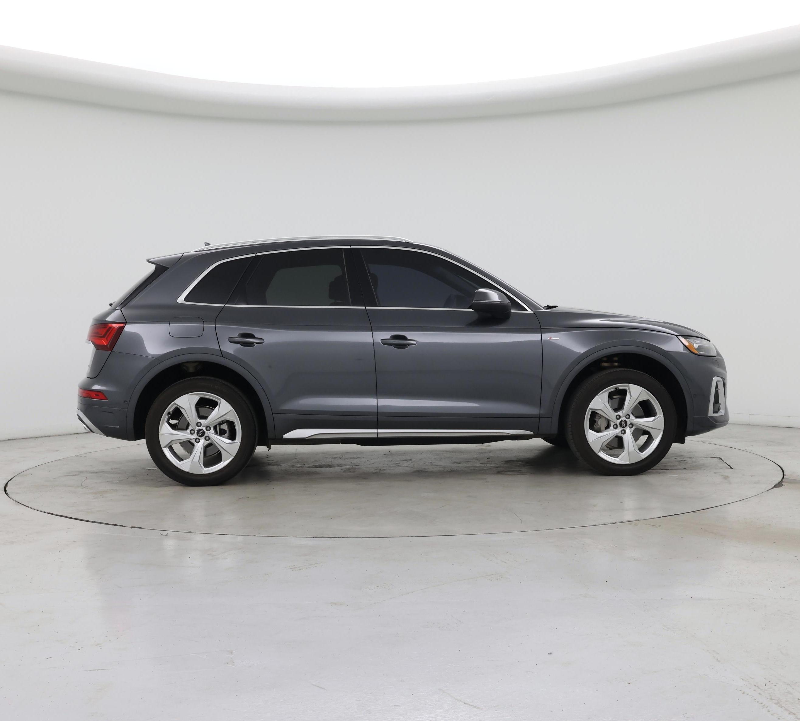 Thumbnail: 2023 Audi Q5 - 7