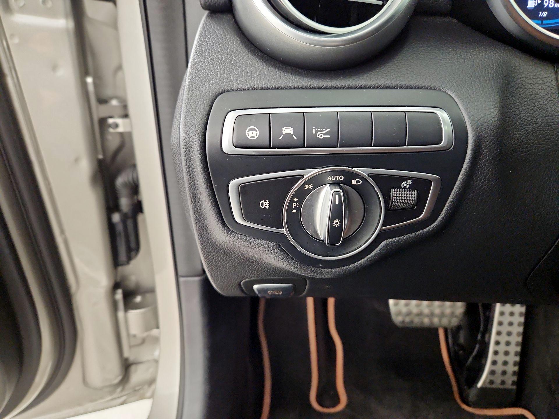 Thumbnail: 2019 Mercedes-Benz C-Class - 13