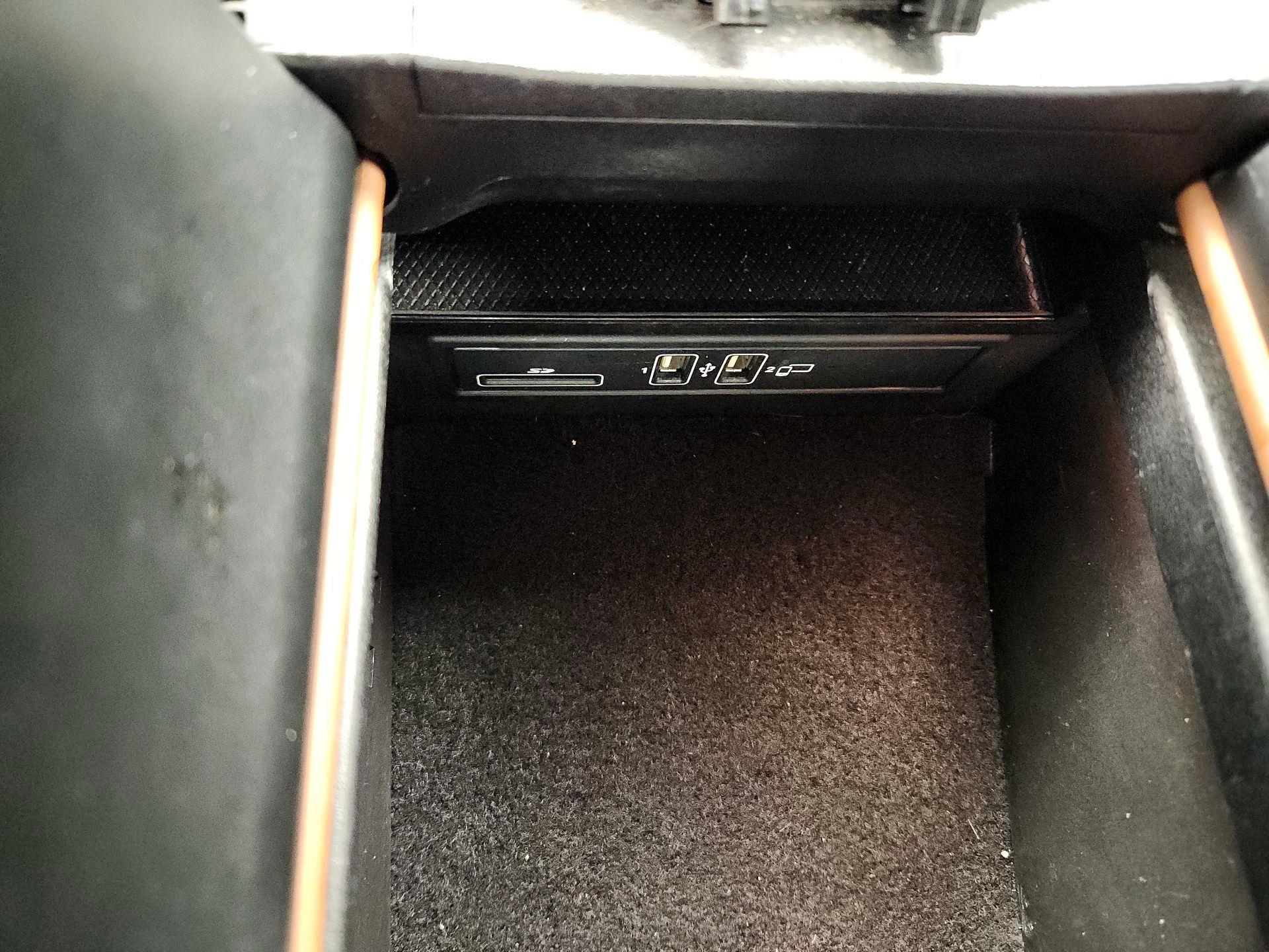 Thumbnail: 2019 Mercedes-Benz C-Class - 19