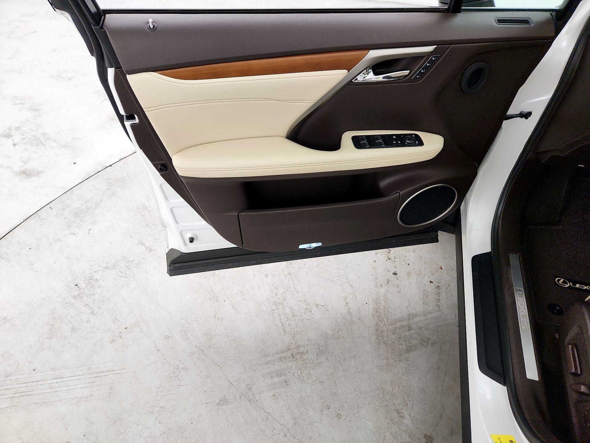 Thumbnail: 2018 Lexus RX - 12