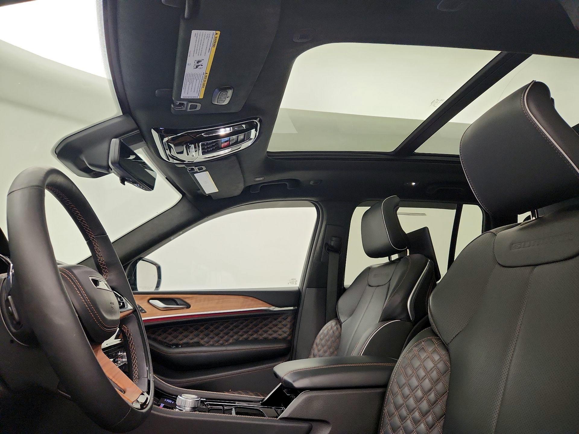 Thumbnail: 2024 Jeep Grand Cherokee - 20