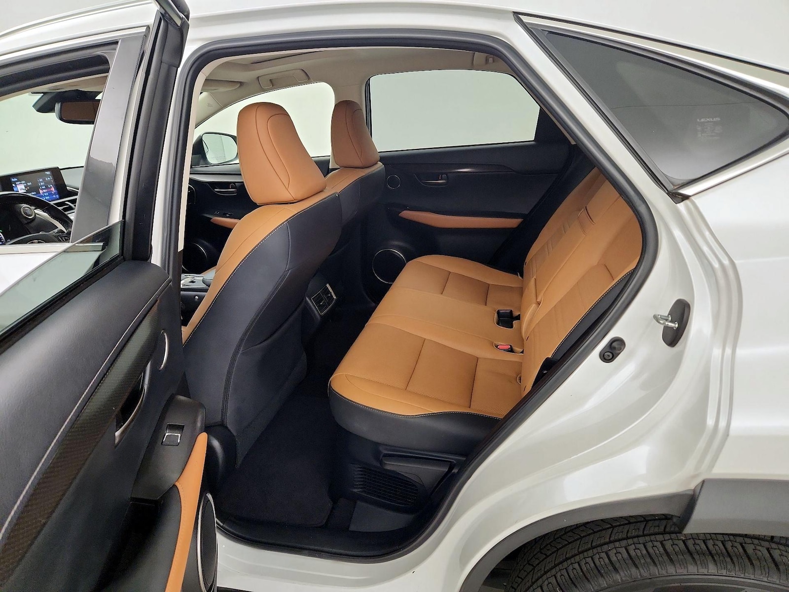 2020 Lexus NX 300 - Photo 21