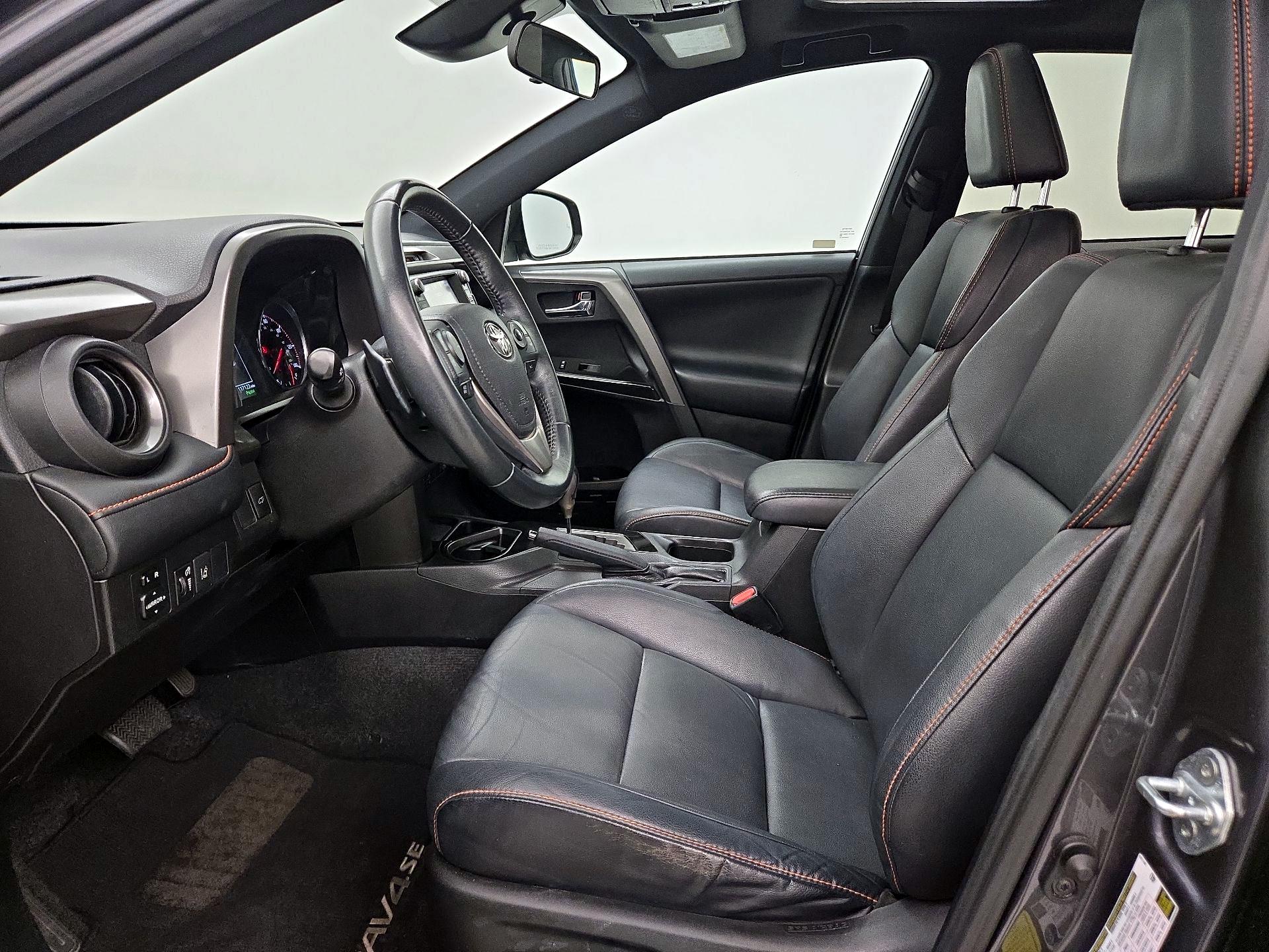 Thumbnail: 2017 Toyota RAV4 - 11