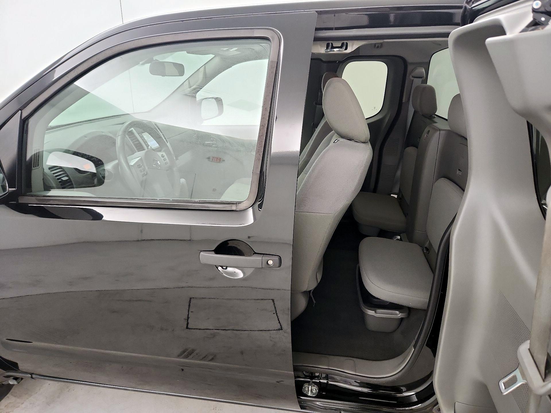 Thumbnail: 2019 Nissan Frontier - 19