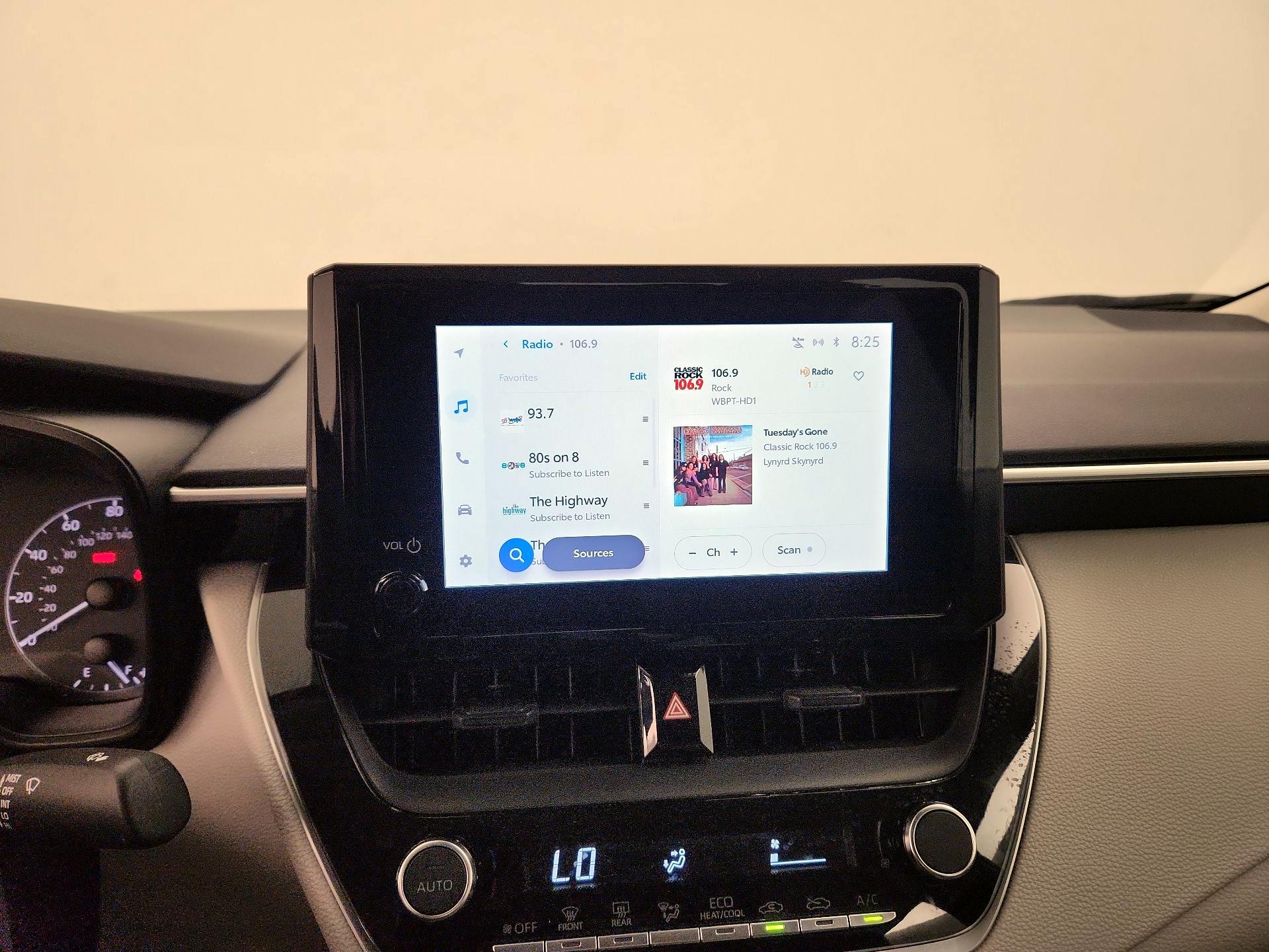 Thumbnail: 2024 Toyota Corolla - 15