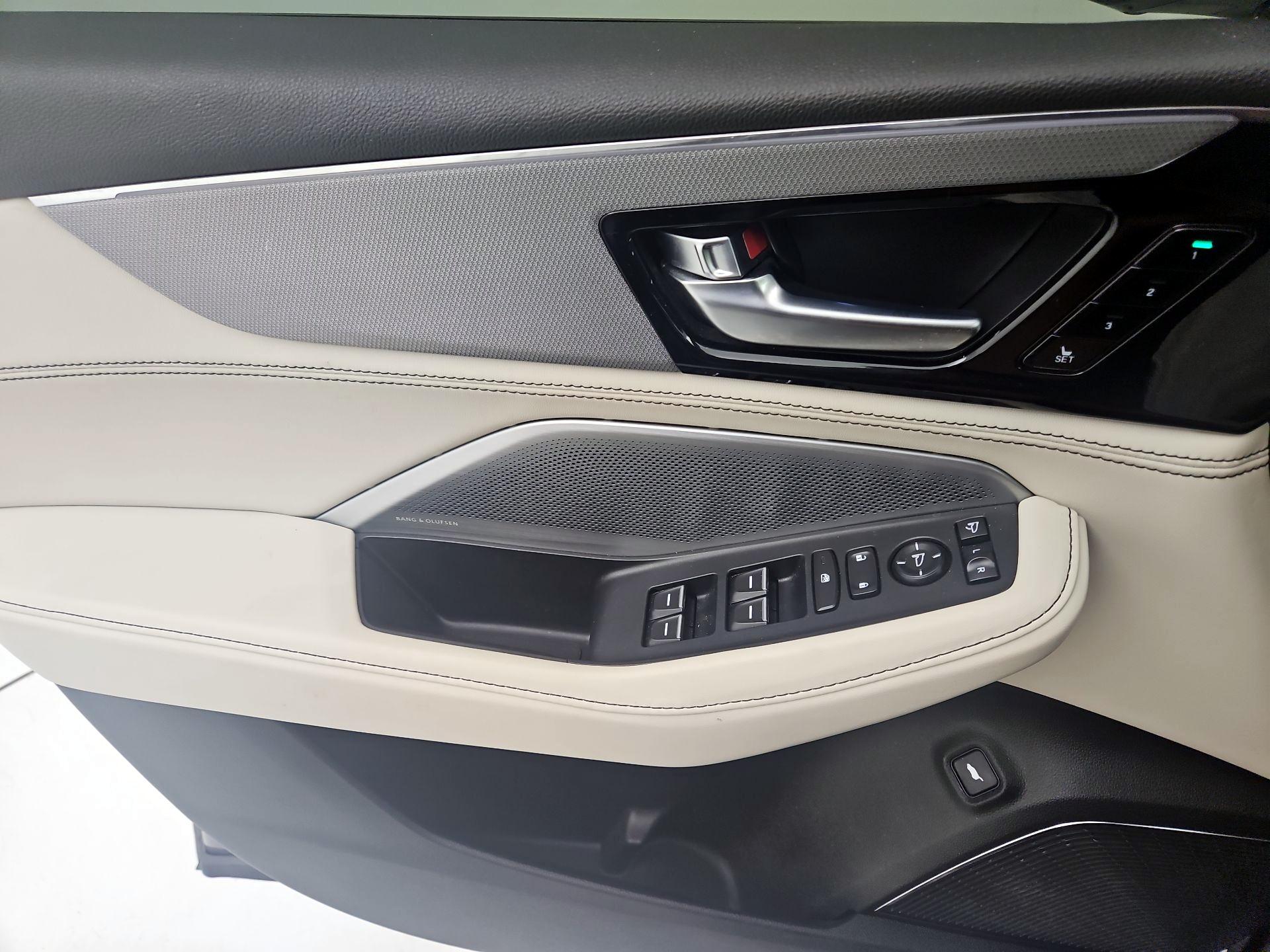 Thumbnail: 2025 Acura MDX - 12