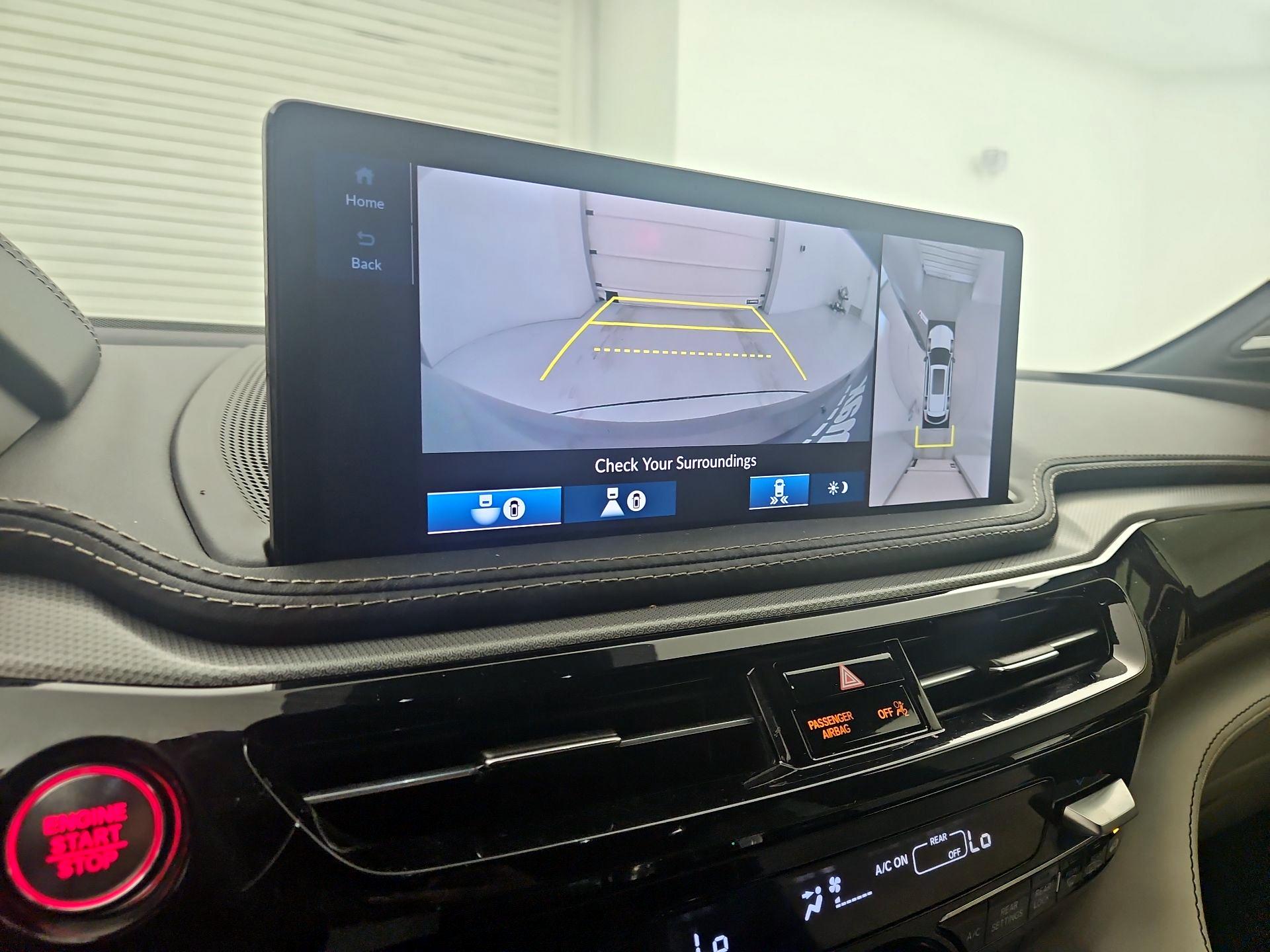 Thumbnail: 2025 Acura MDX - 14