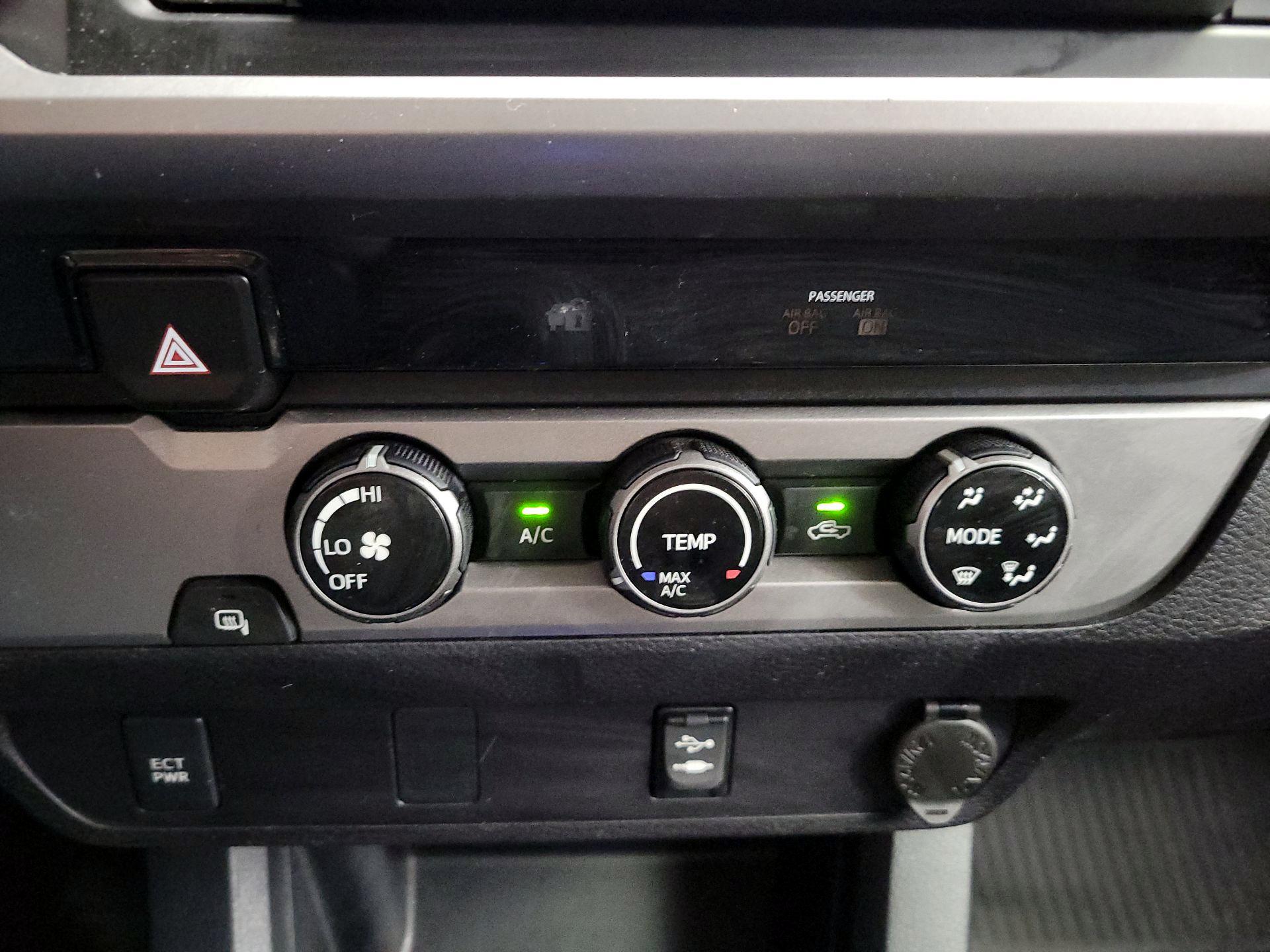 Thumbnail: 2017 Toyota Tacoma - 16