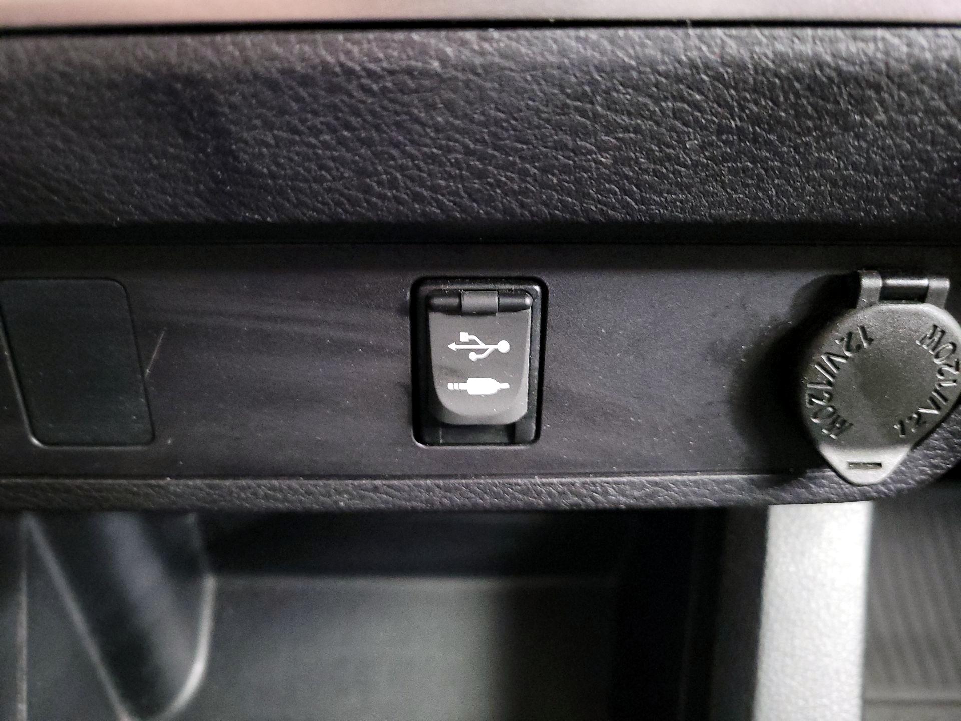 Thumbnail: 2017 Toyota Tacoma - 18