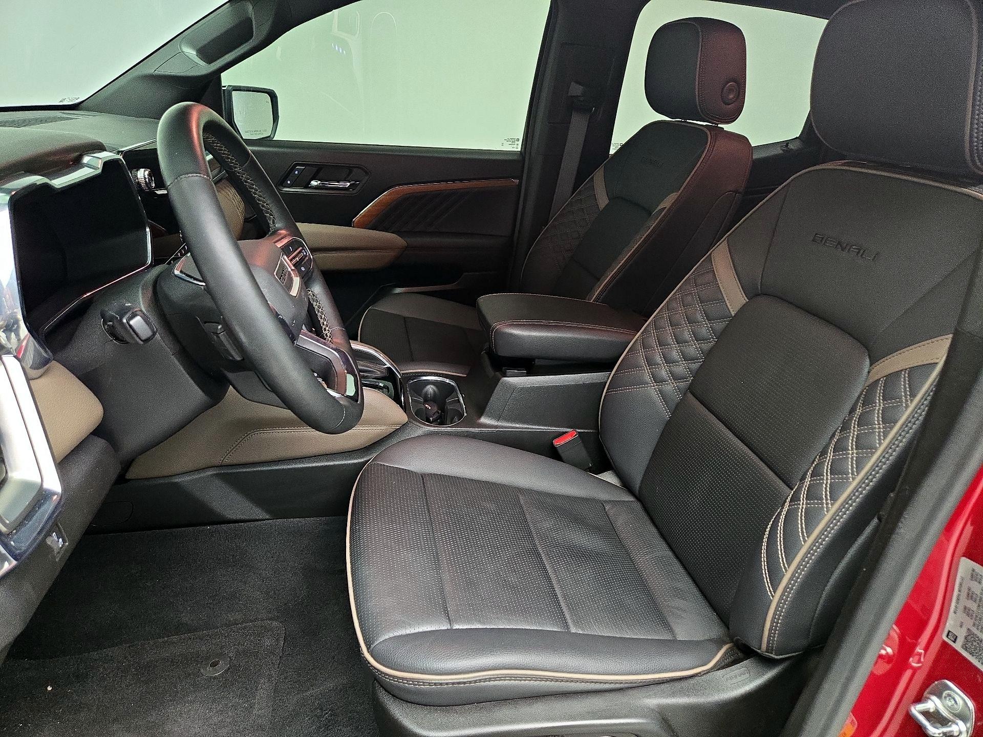 Thumbnail: 2024 GMC Canyon - 11