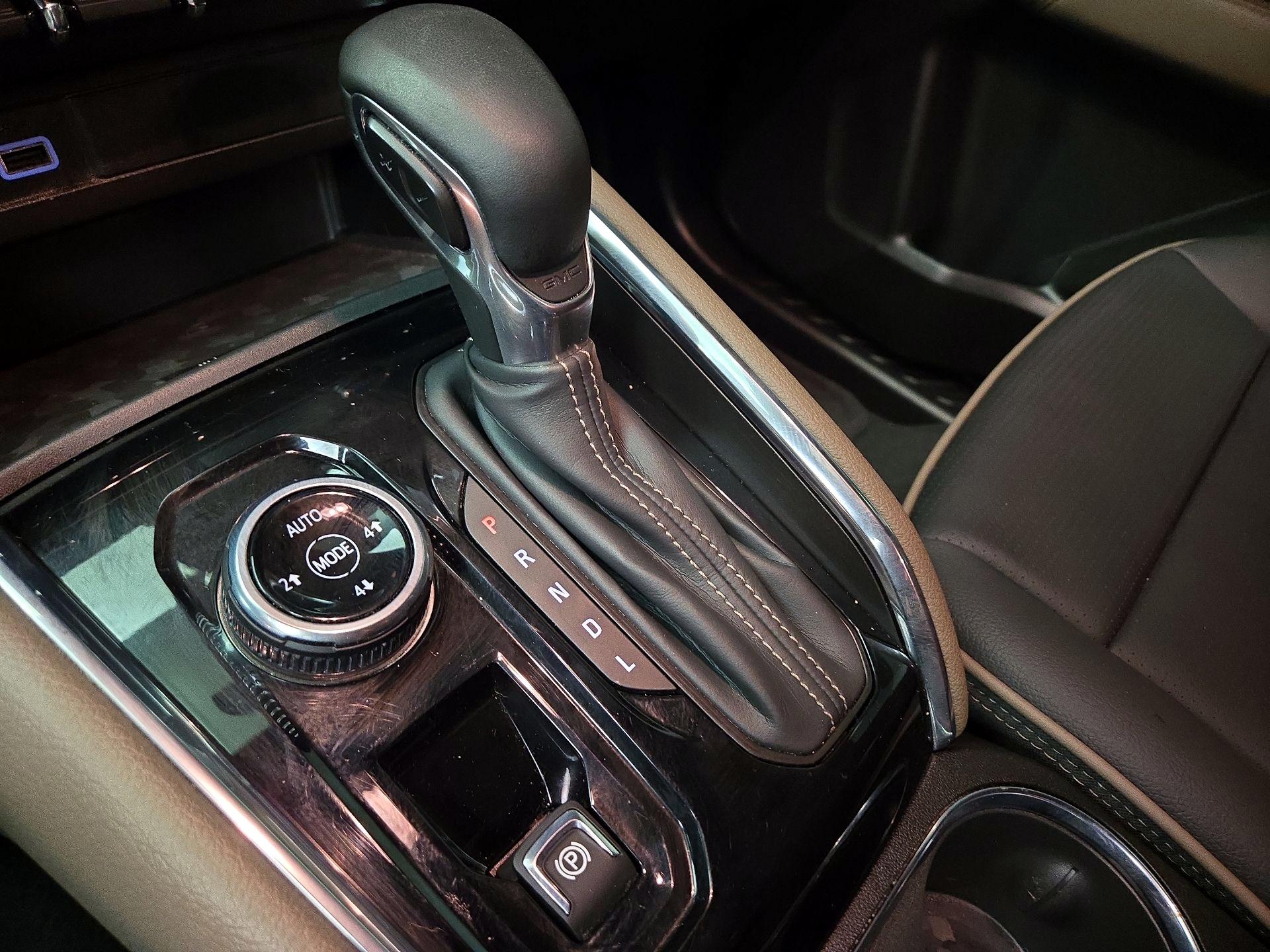 Thumbnail: 2024 GMC Canyon - 17