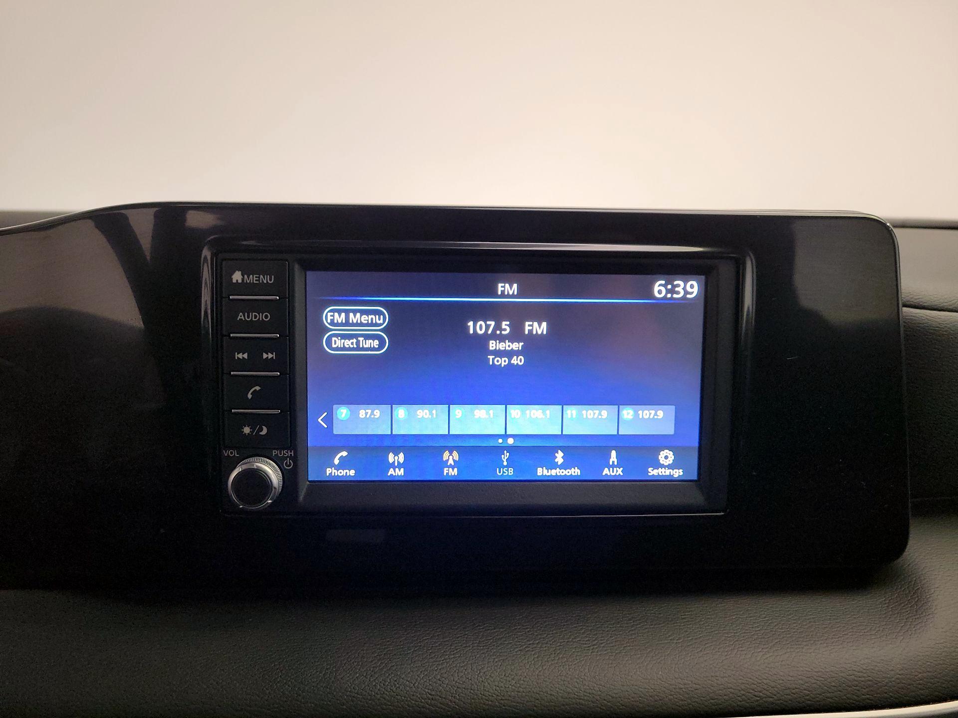 Thumbnail: 2025 Nissan Kicks - 15