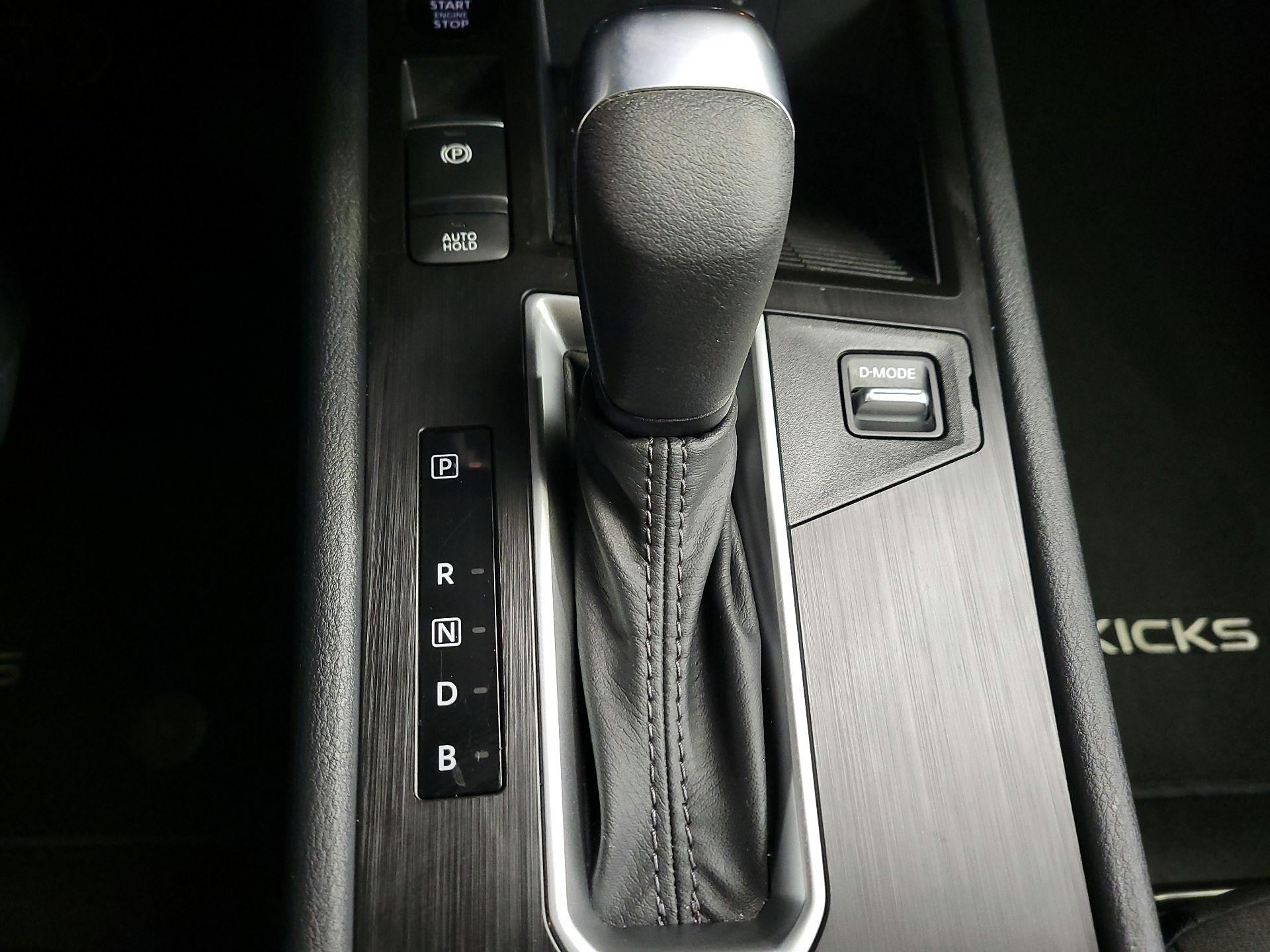 Thumbnail: 2025 Nissan Kicks - 17