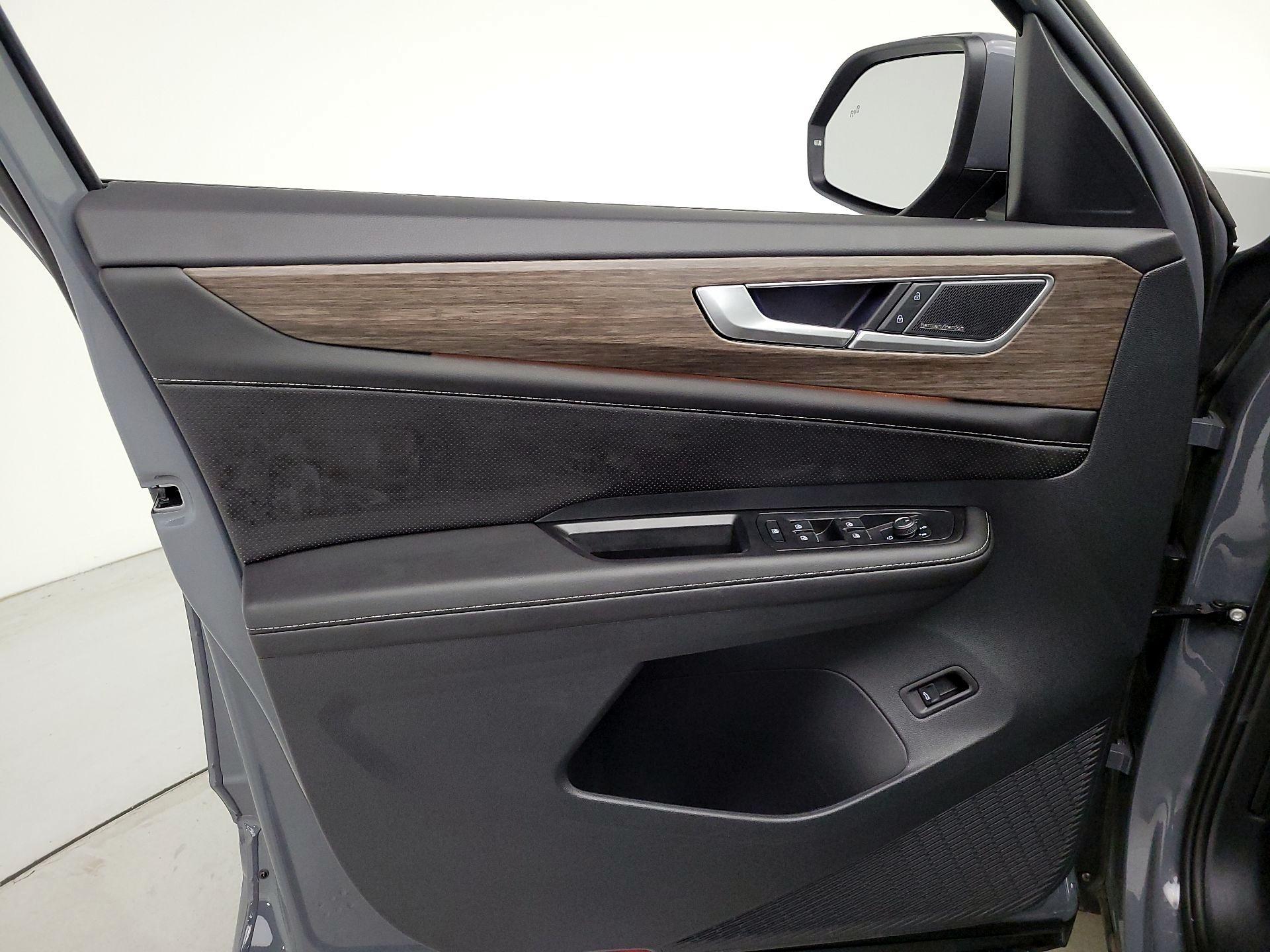 Thumbnail: 2026 Volkswagen Atlas - 12