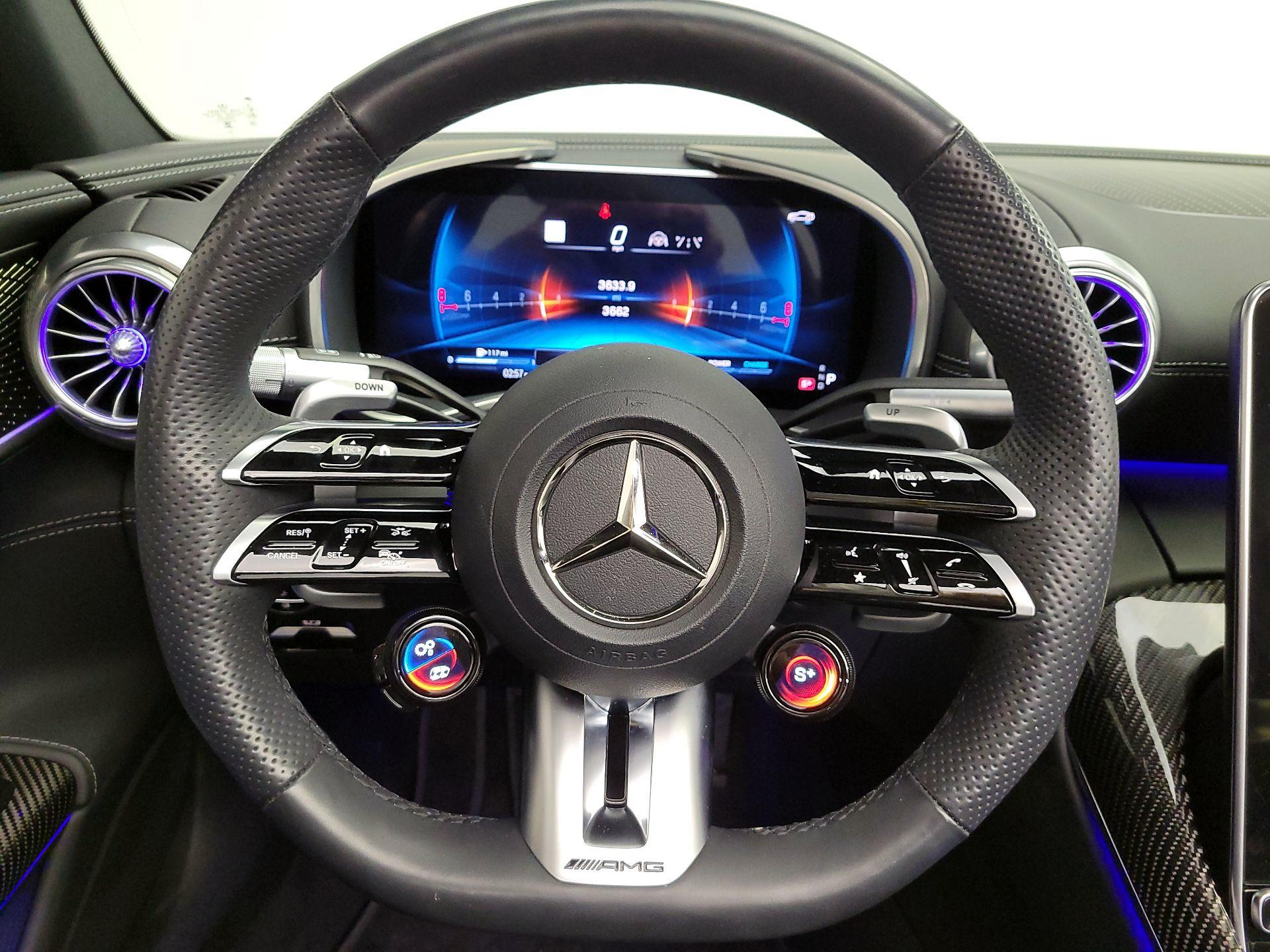 Thumbnail: 2023 Mercedes-Benz SL-Class - 10