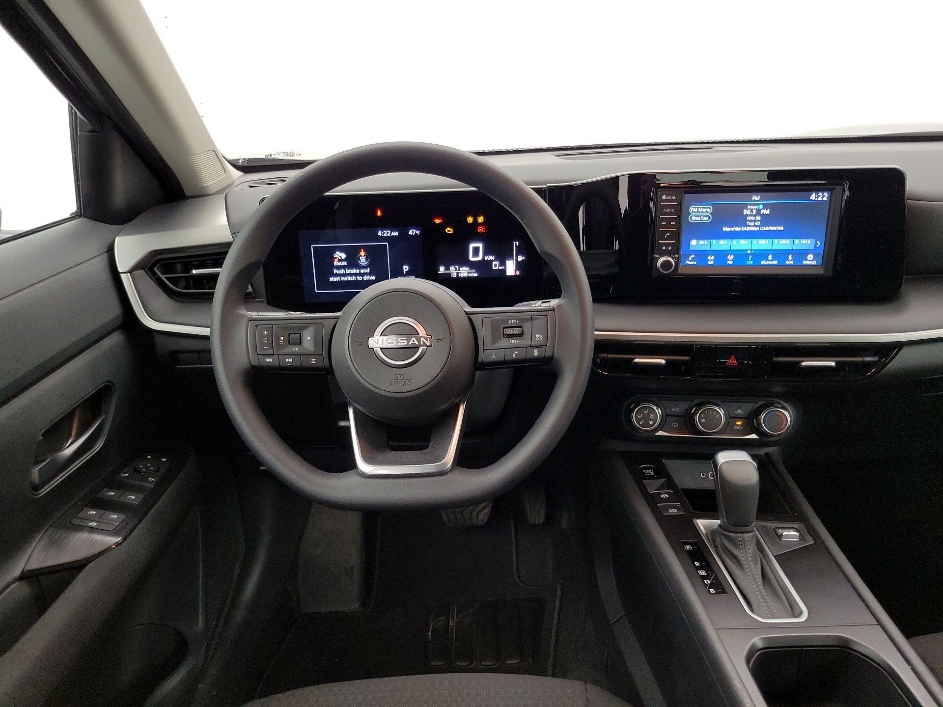 Thumbnail: 2025 Nissan Kicks - 10